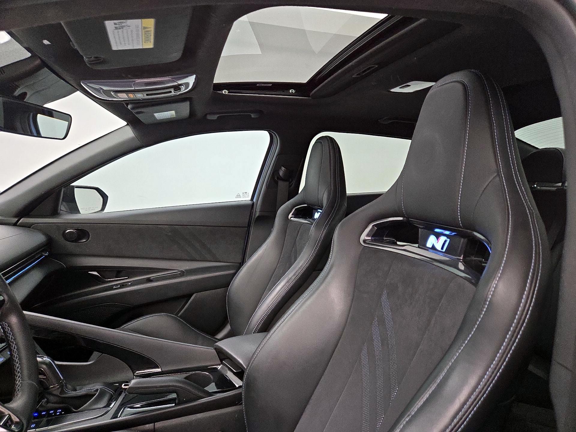 Thumbnail: 2022 Hyundai Elantra - 20