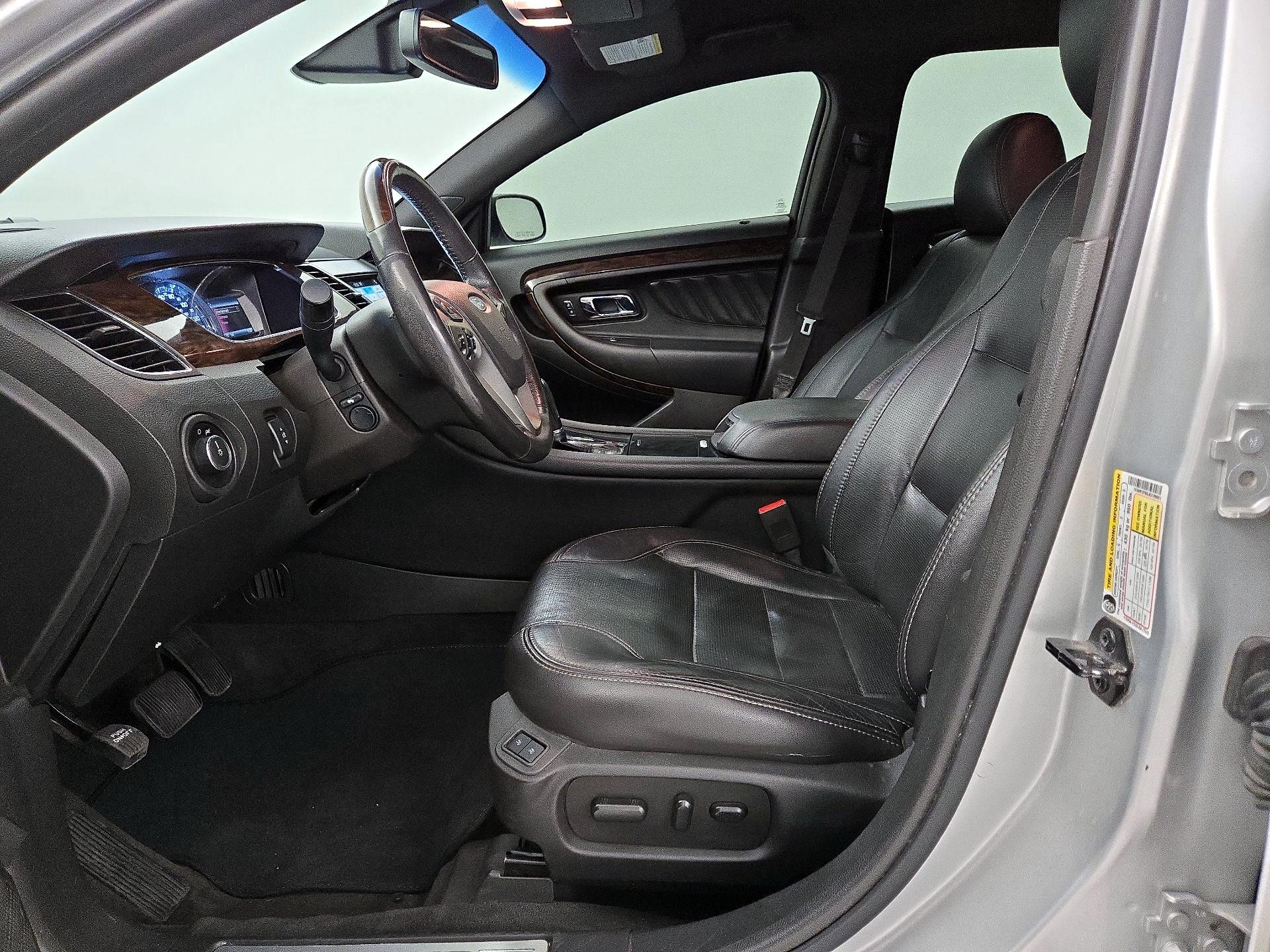 Thumbnail: 2018 Ford Taurus - 11