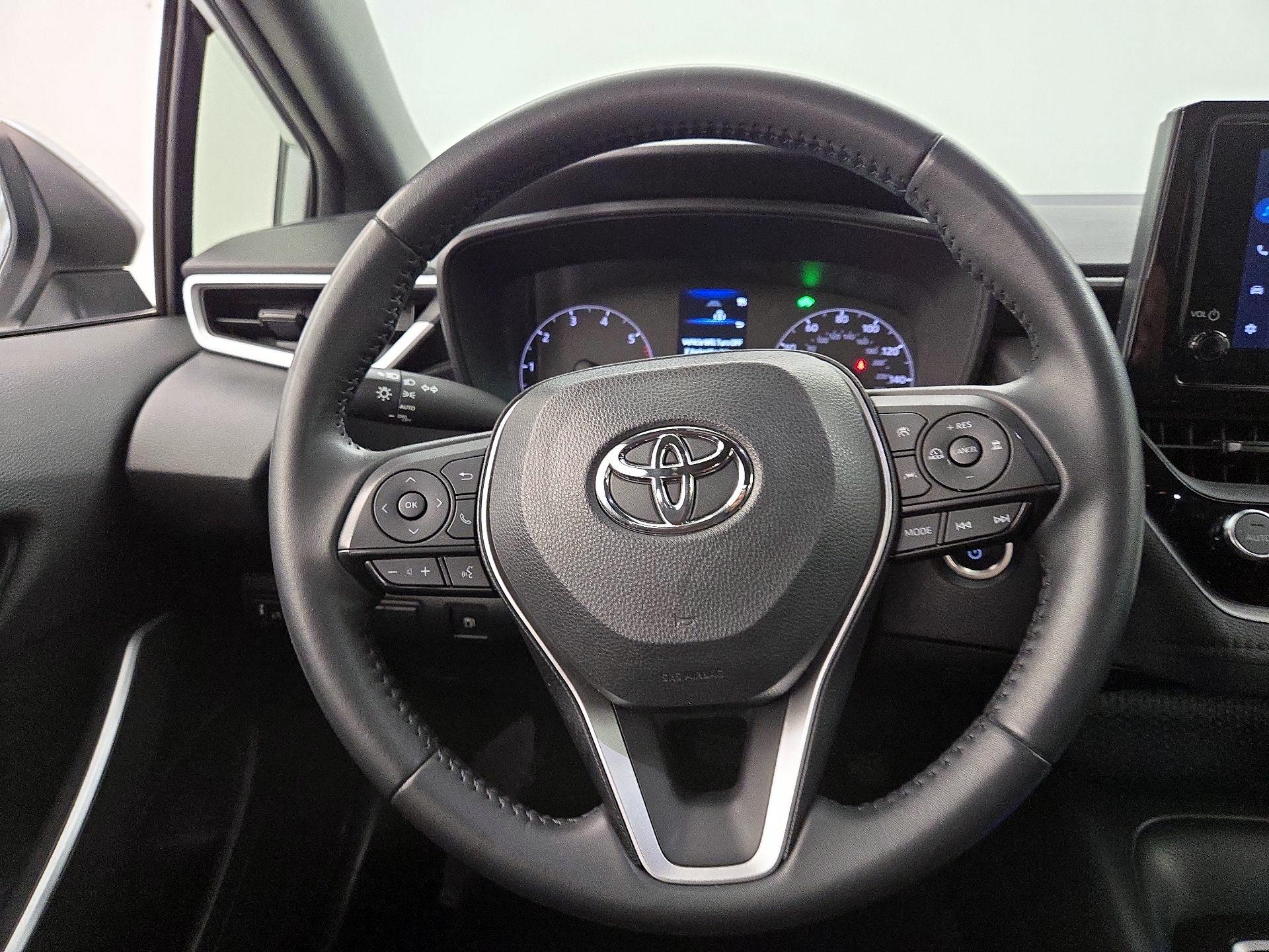 Thumbnail: 2023 Toyota Corolla - 10