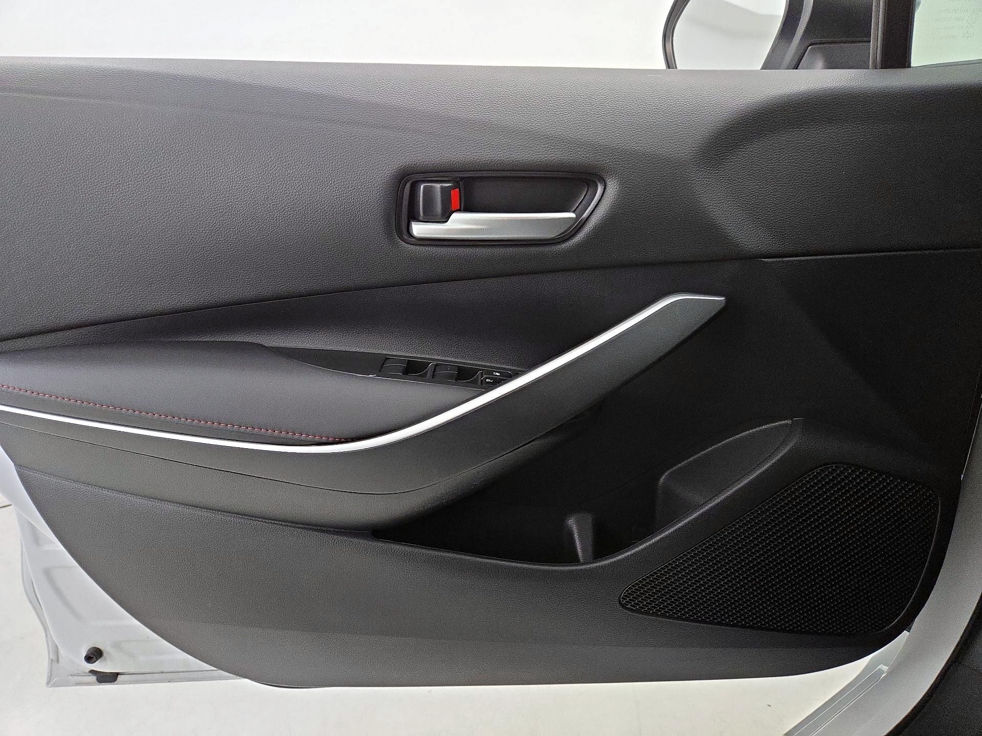 Thumbnail: 2023 Toyota Corolla - 12