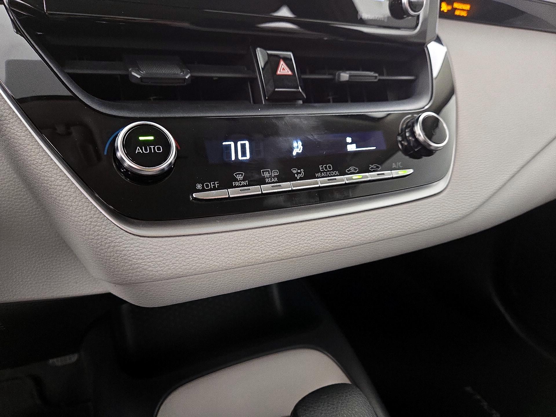 Thumbnail: 2021 Toyota Corolla - 16