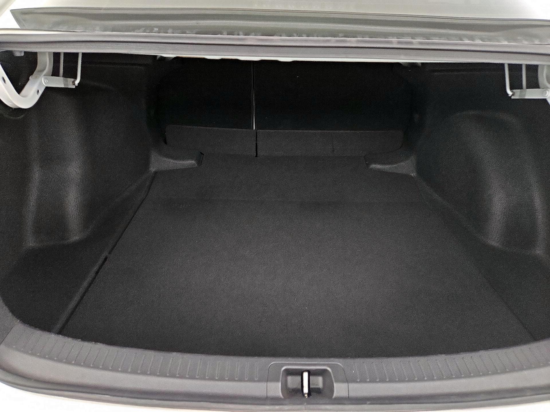 Thumbnail: 2021 Toyota Corolla - 20