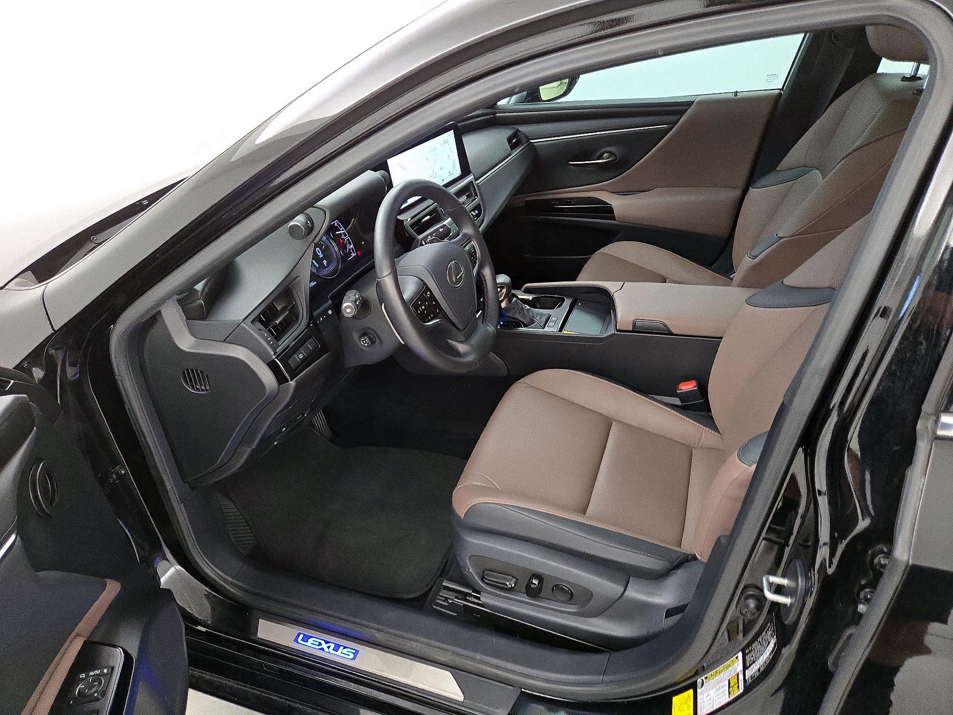 Thumbnail: 2024 Lexus ES - 11