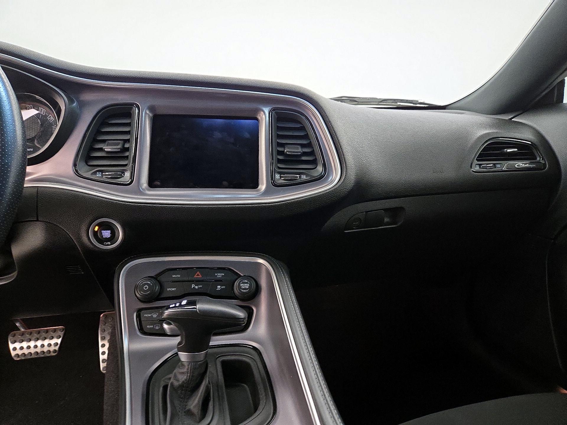 Thumbnail: 2022 Dodge Challenger - 9