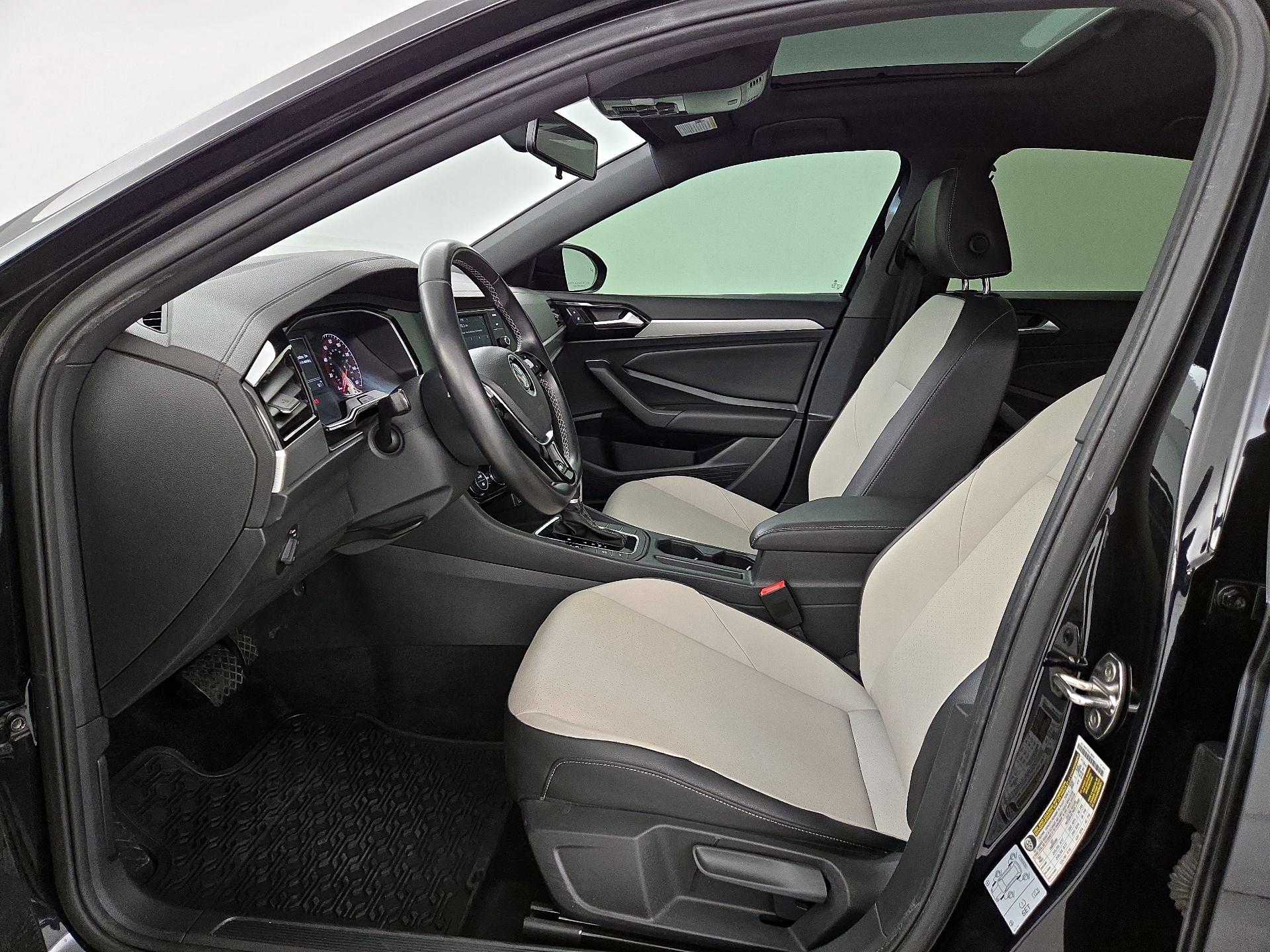 Thumbnail: 2019 Volkswagen Jetta - 11