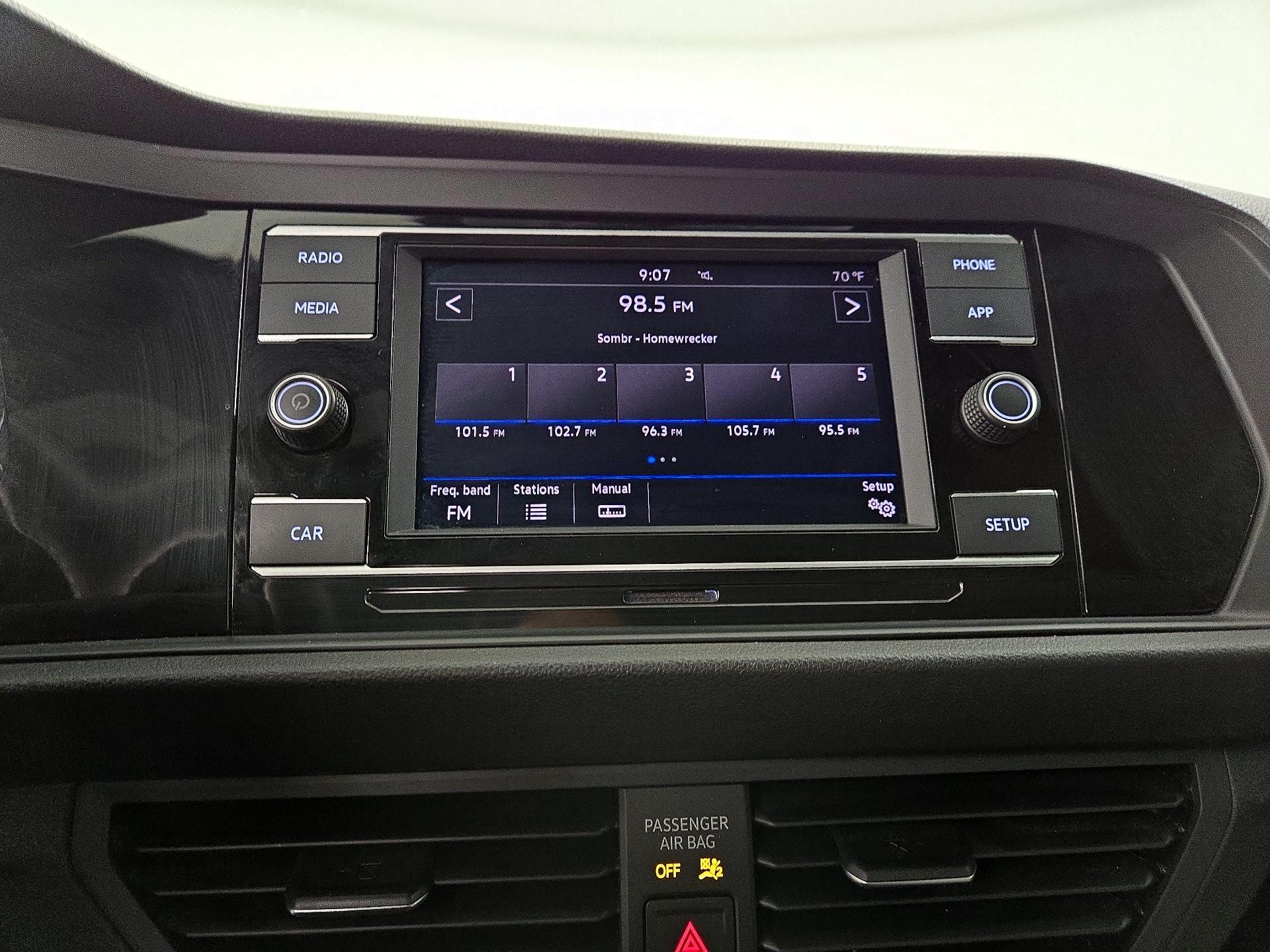 Thumbnail: 2019 Volkswagen Jetta - 15