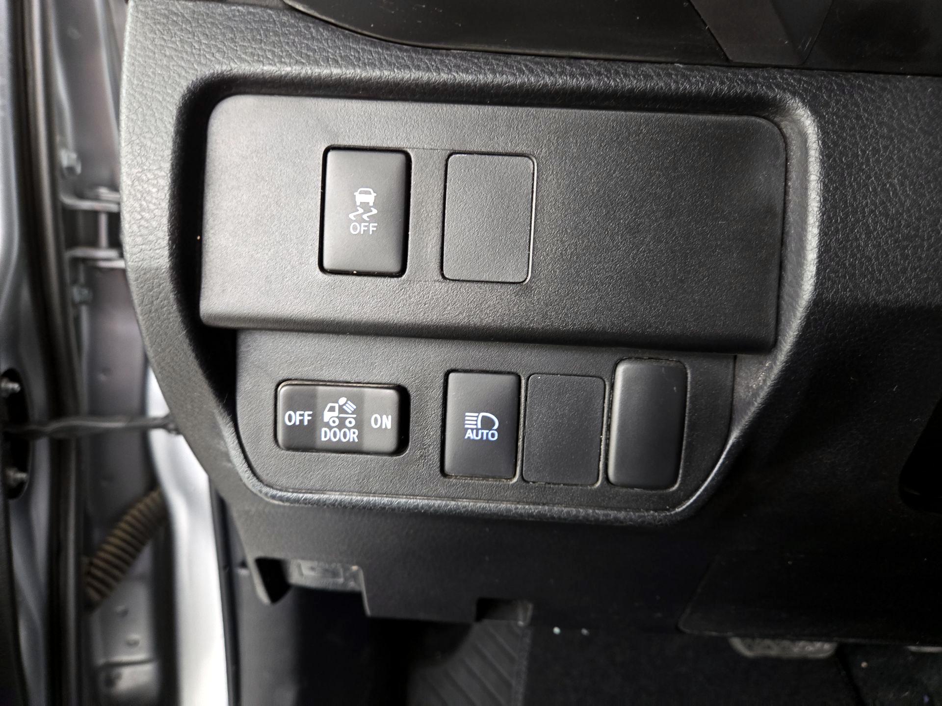 Thumbnail: 2023 Toyota Tacoma - 13