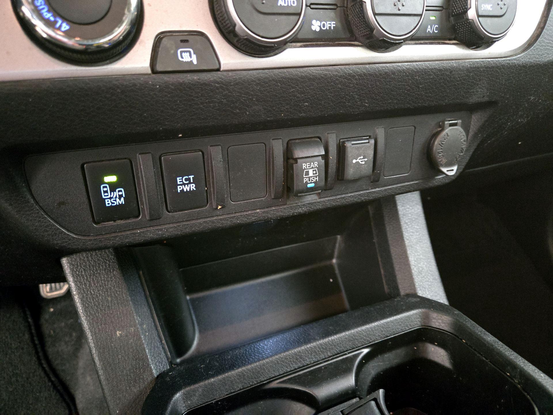 Thumbnail: 2023 Toyota Tacoma - 18