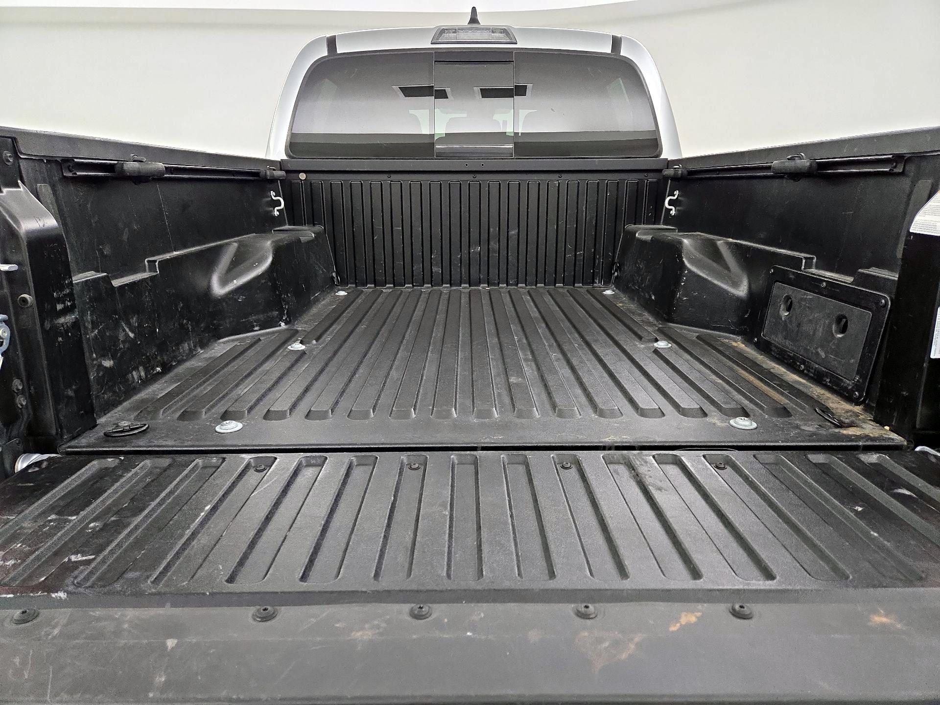 Thumbnail: 2023 Toyota Tacoma - 20