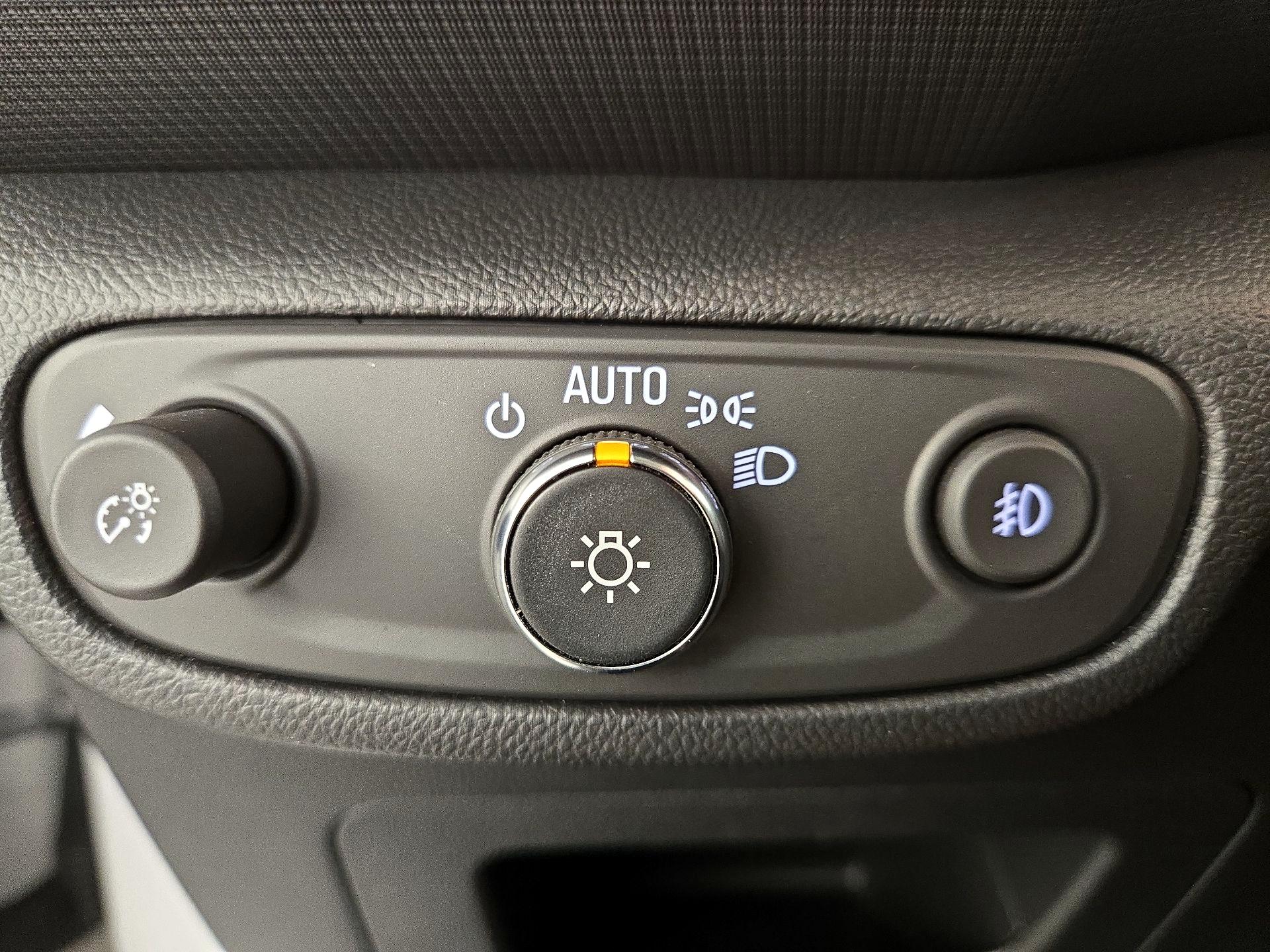 Thumbnail: 2023 Chevrolet TrailBlazer - 13