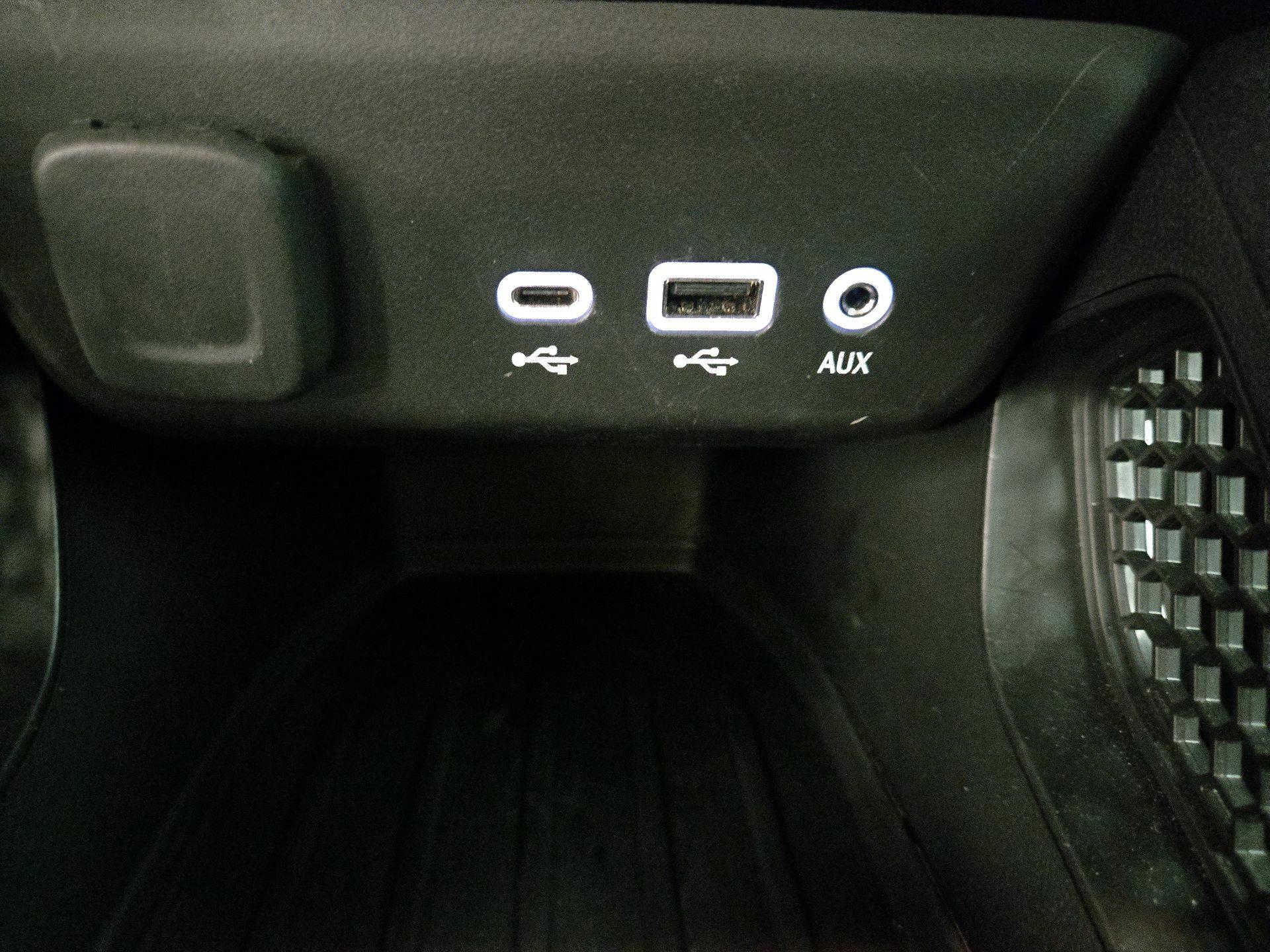 Thumbnail: 2023 Chevrolet TrailBlazer - 18