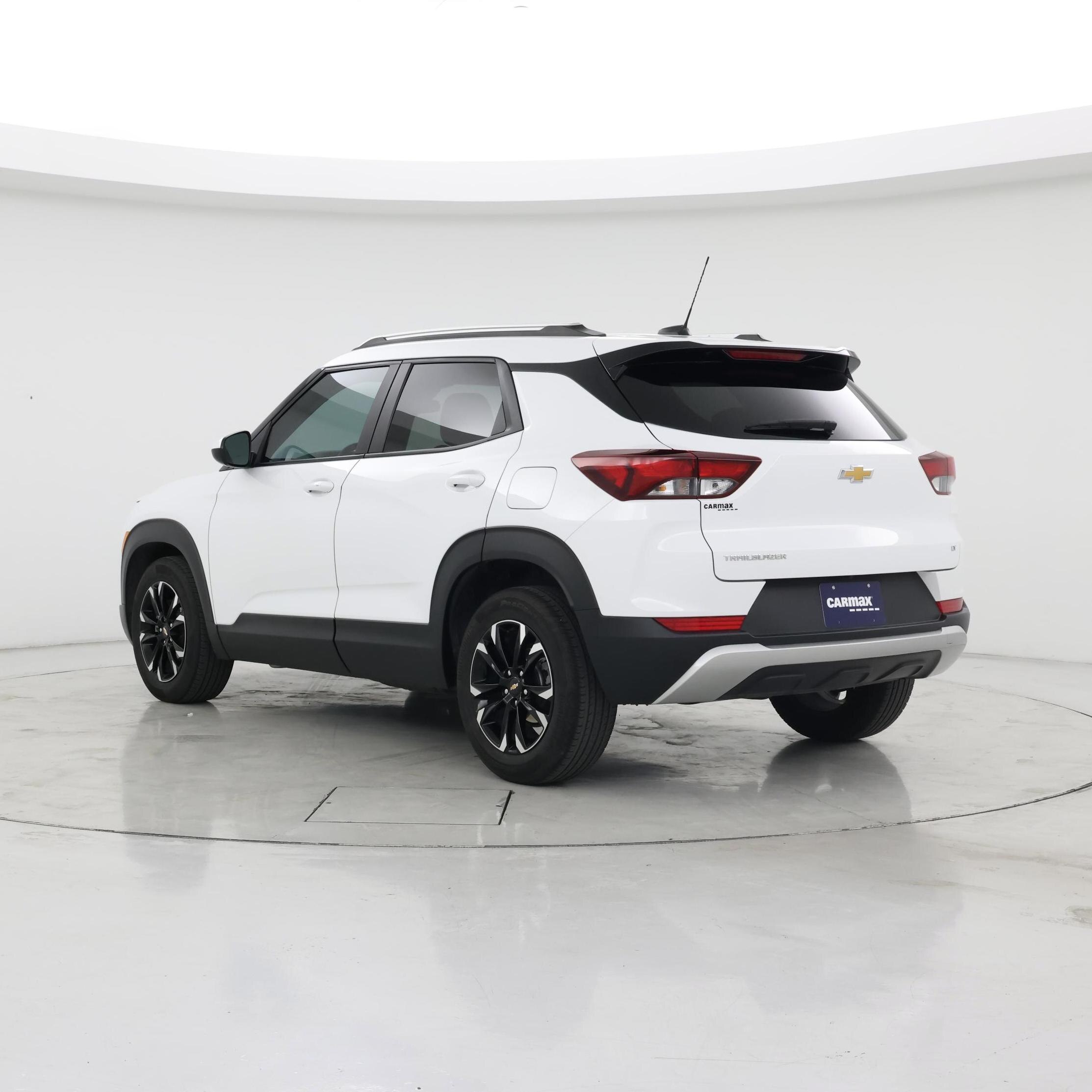 Thumbnail: 2023 Chevrolet TrailBlazer - 2