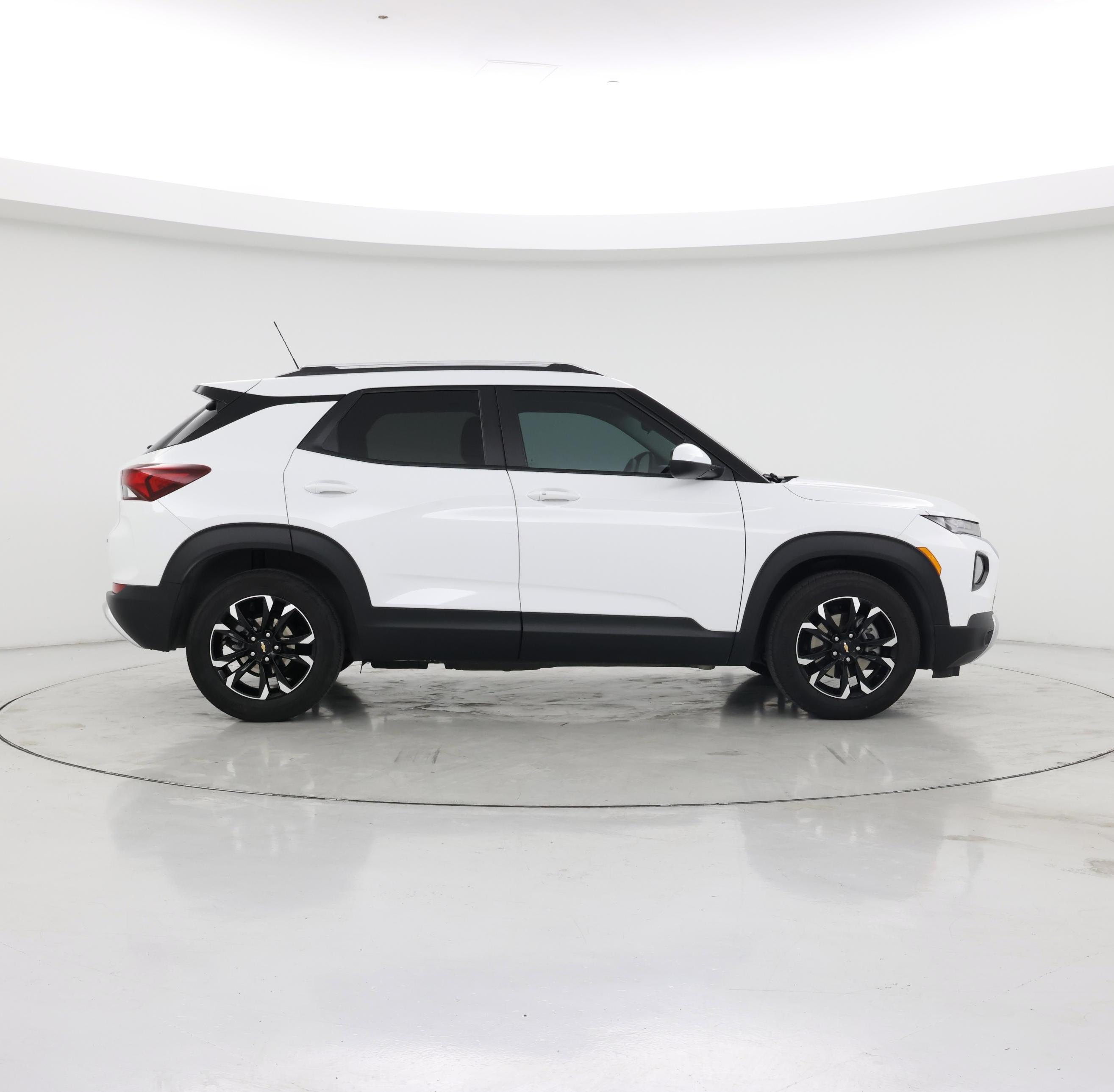 Thumbnail: 2023 Chevrolet TrailBlazer - 7