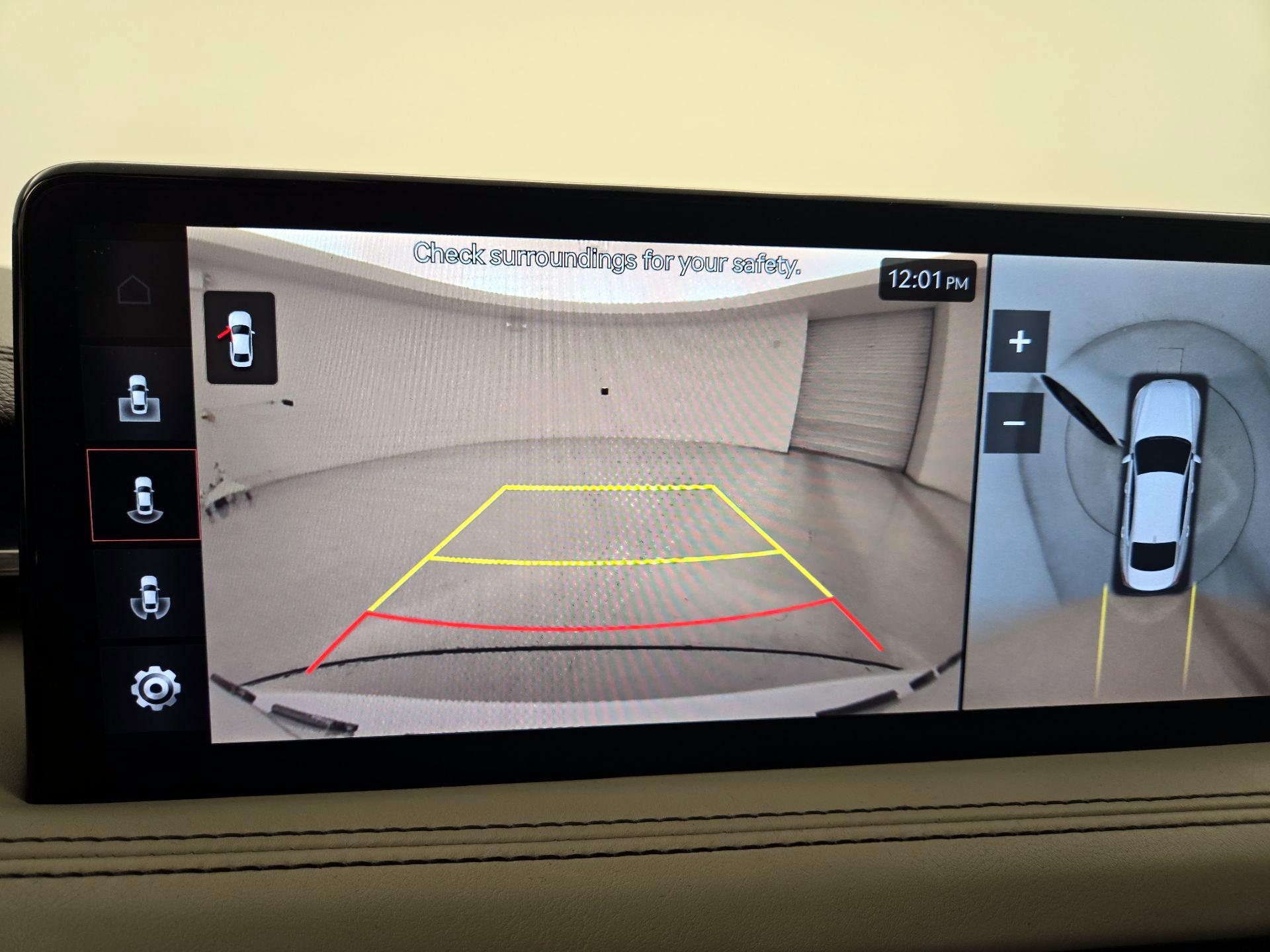 Thumbnail: 2023 Genesis G70 - 15