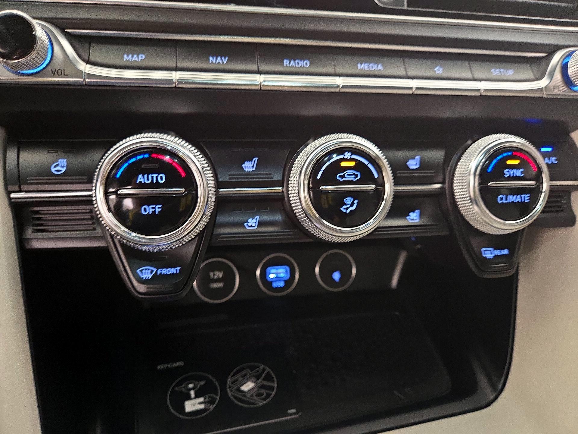 Thumbnail: 2023 Genesis G70 - 17