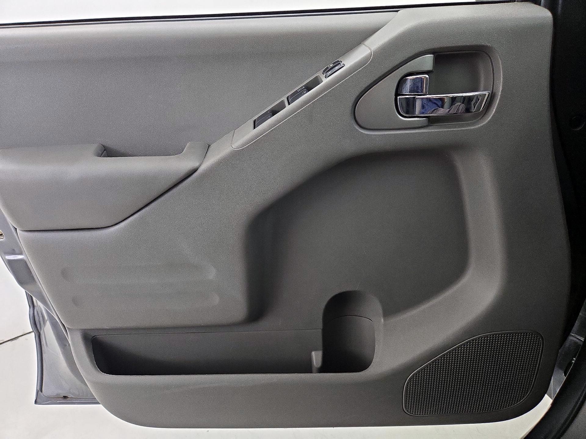 Thumbnail: 2020 Nissan Frontier - 12