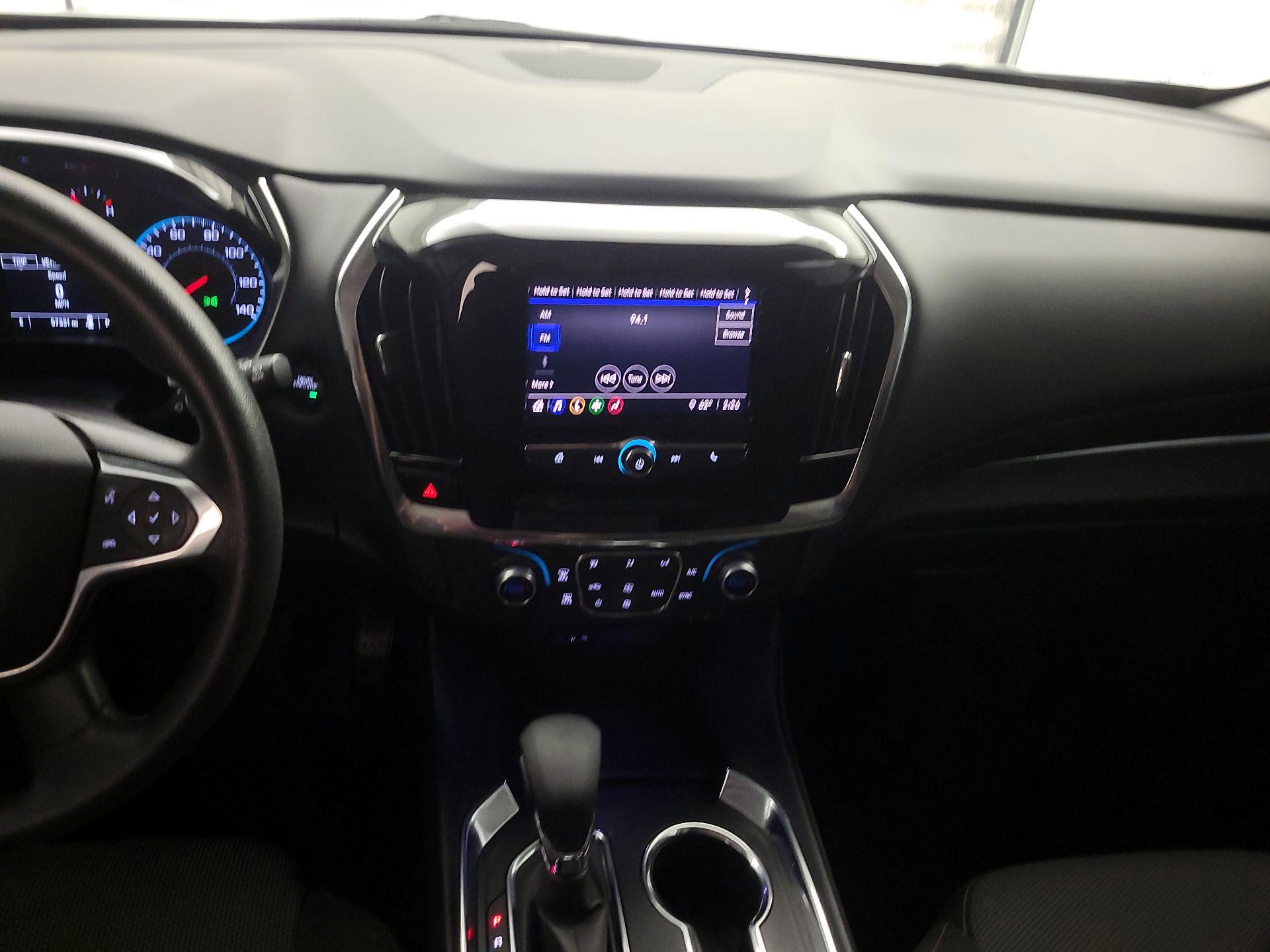 Thumbnail: 2021 Chevrolet Traverse - 9