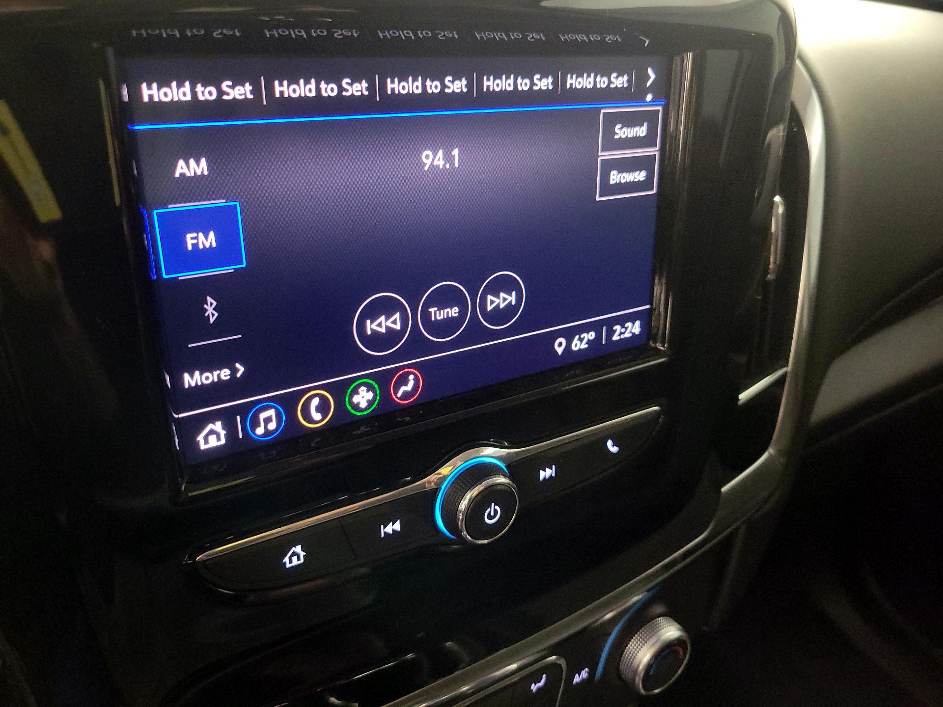 Thumbnail: 2021 Chevrolet Traverse - 15