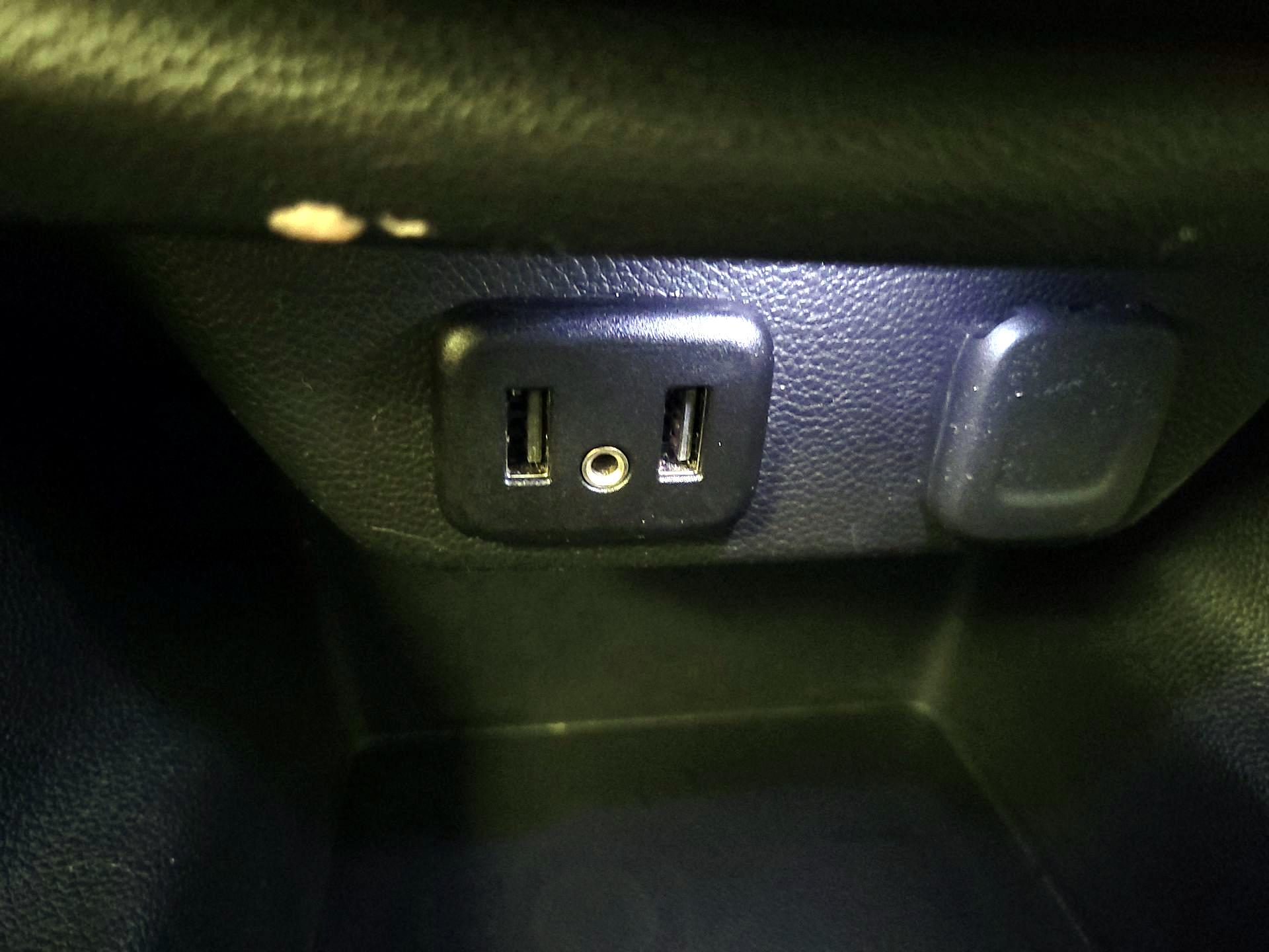 Thumbnail: 2021 Chevrolet Traverse - 18