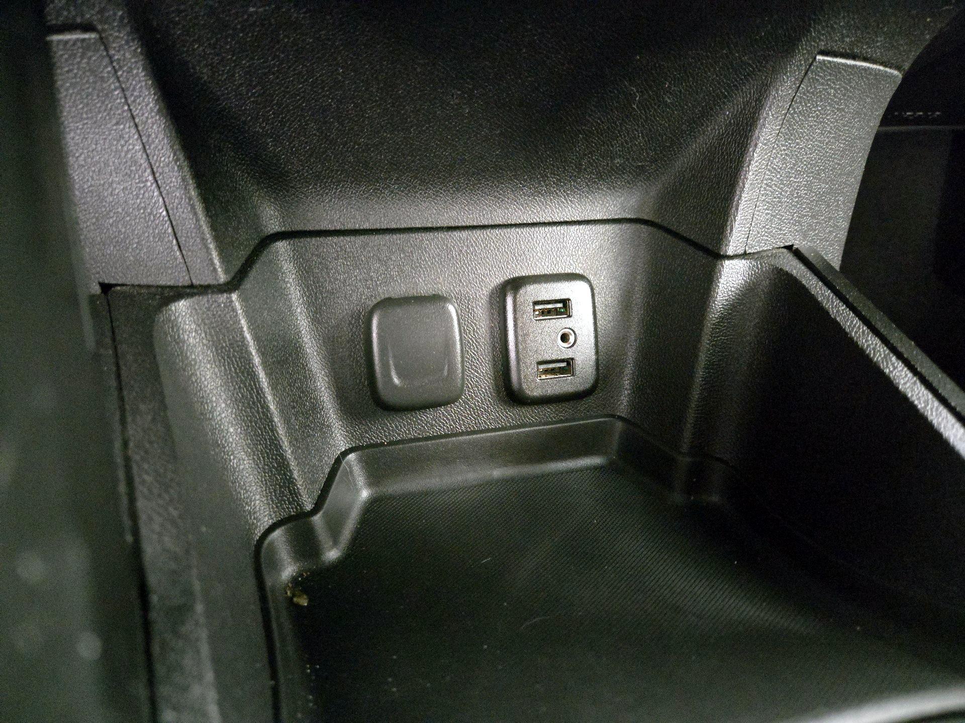 Thumbnail: 2017 Chevrolet Volt - 19