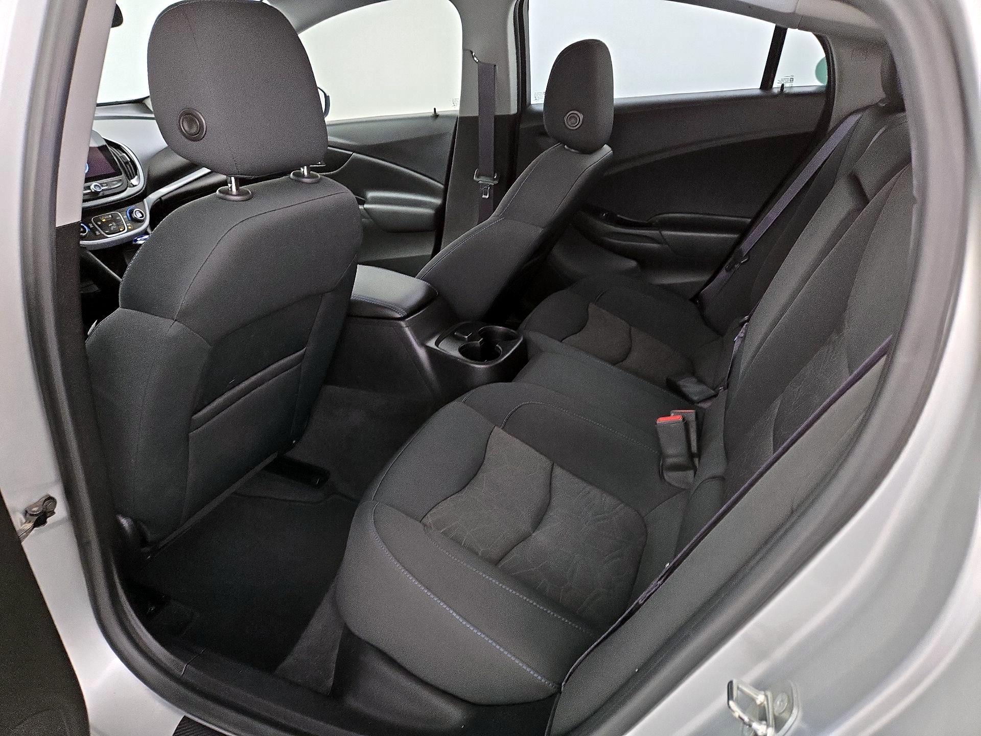 Thumbnail: 2017 Chevrolet Volt - 20