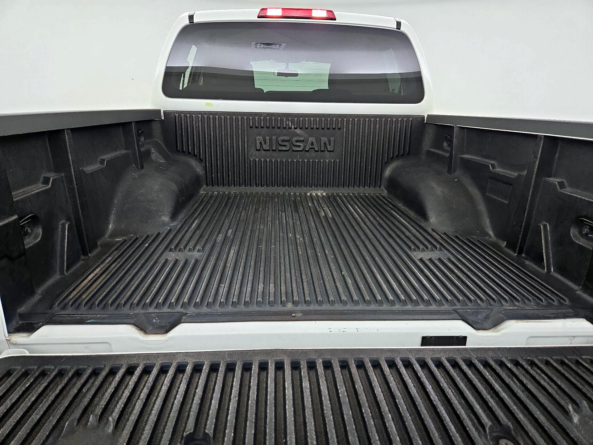 Thumbnail: 2017 Nissan Frontier - 18