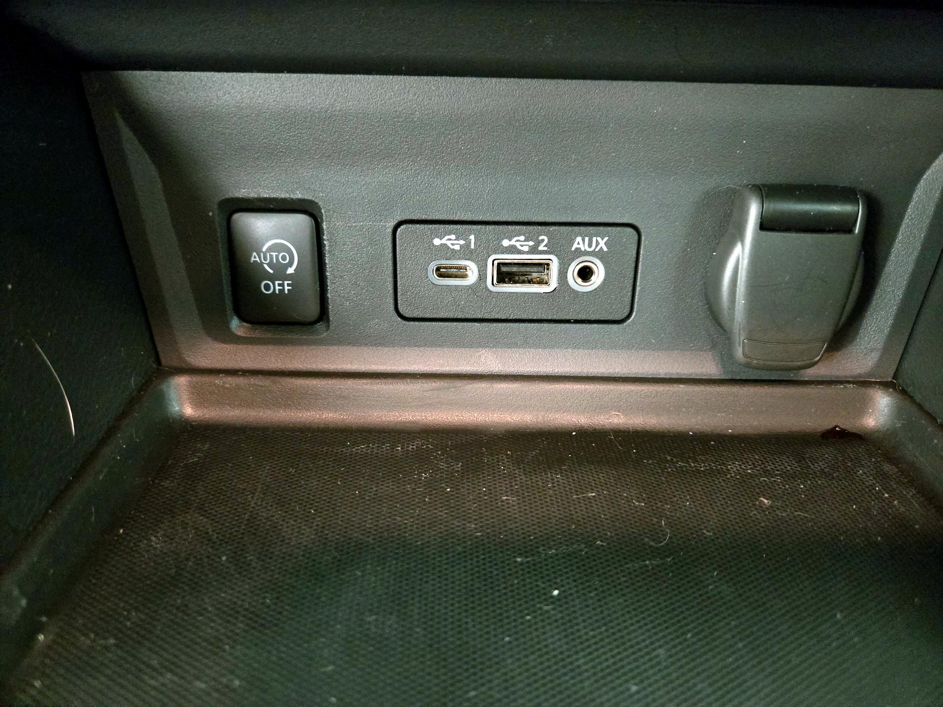 Thumbnail: 2024 Nissan Sentra - 18