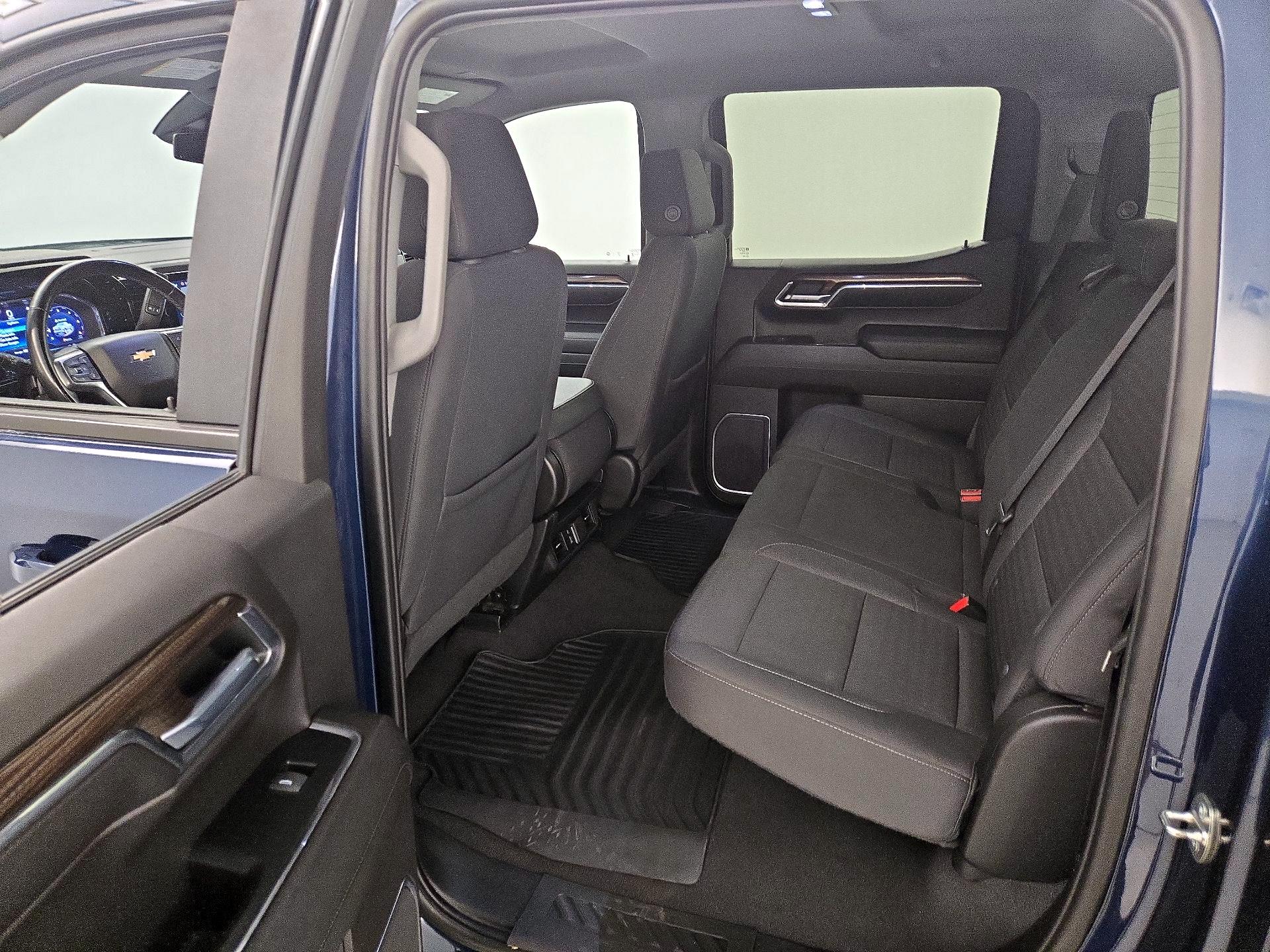 Thumbnail: 2023 Chevrolet Silverado 1500 - 19