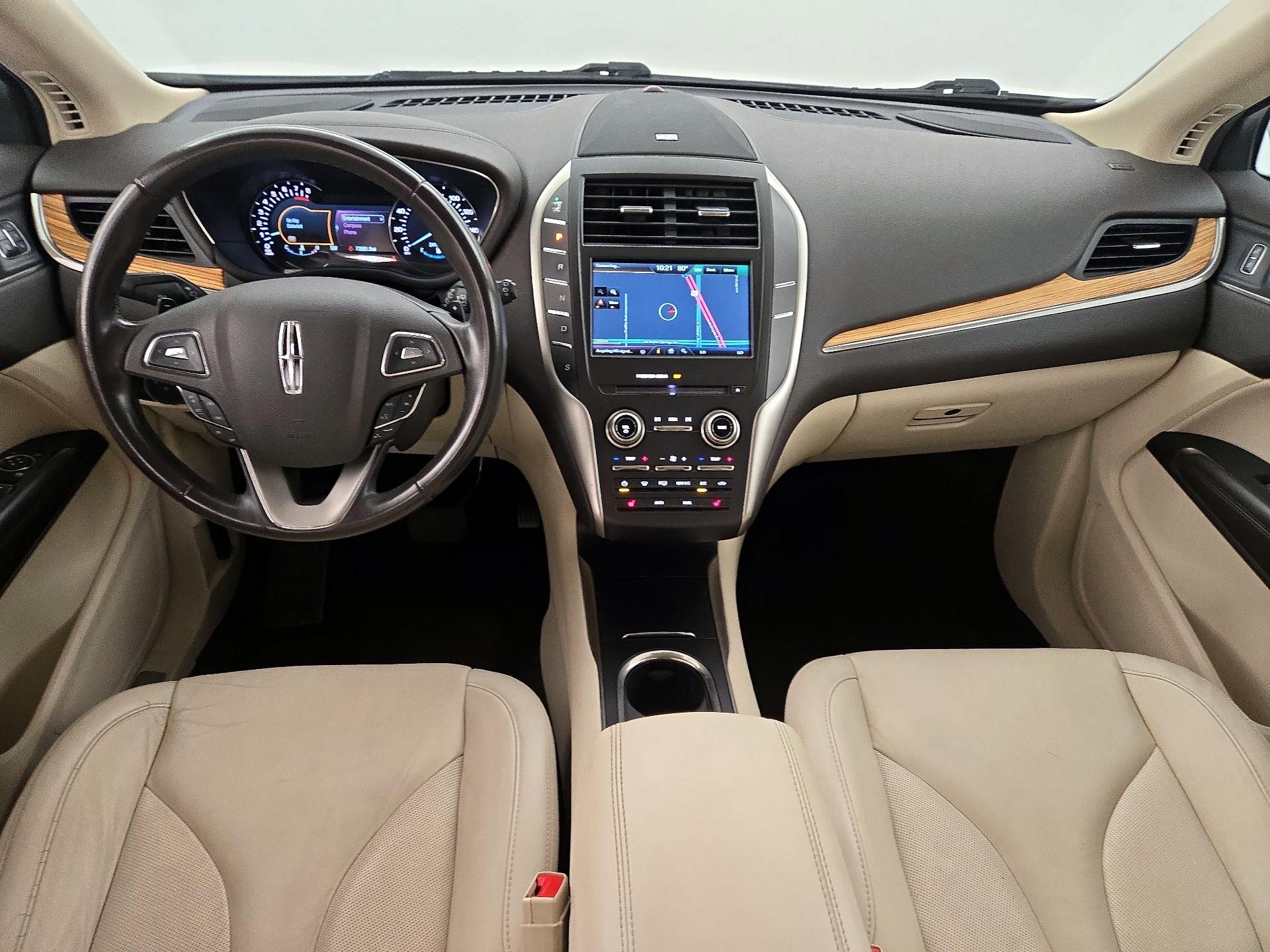 Thumbnail: 2015 Lincoln MKC - 9