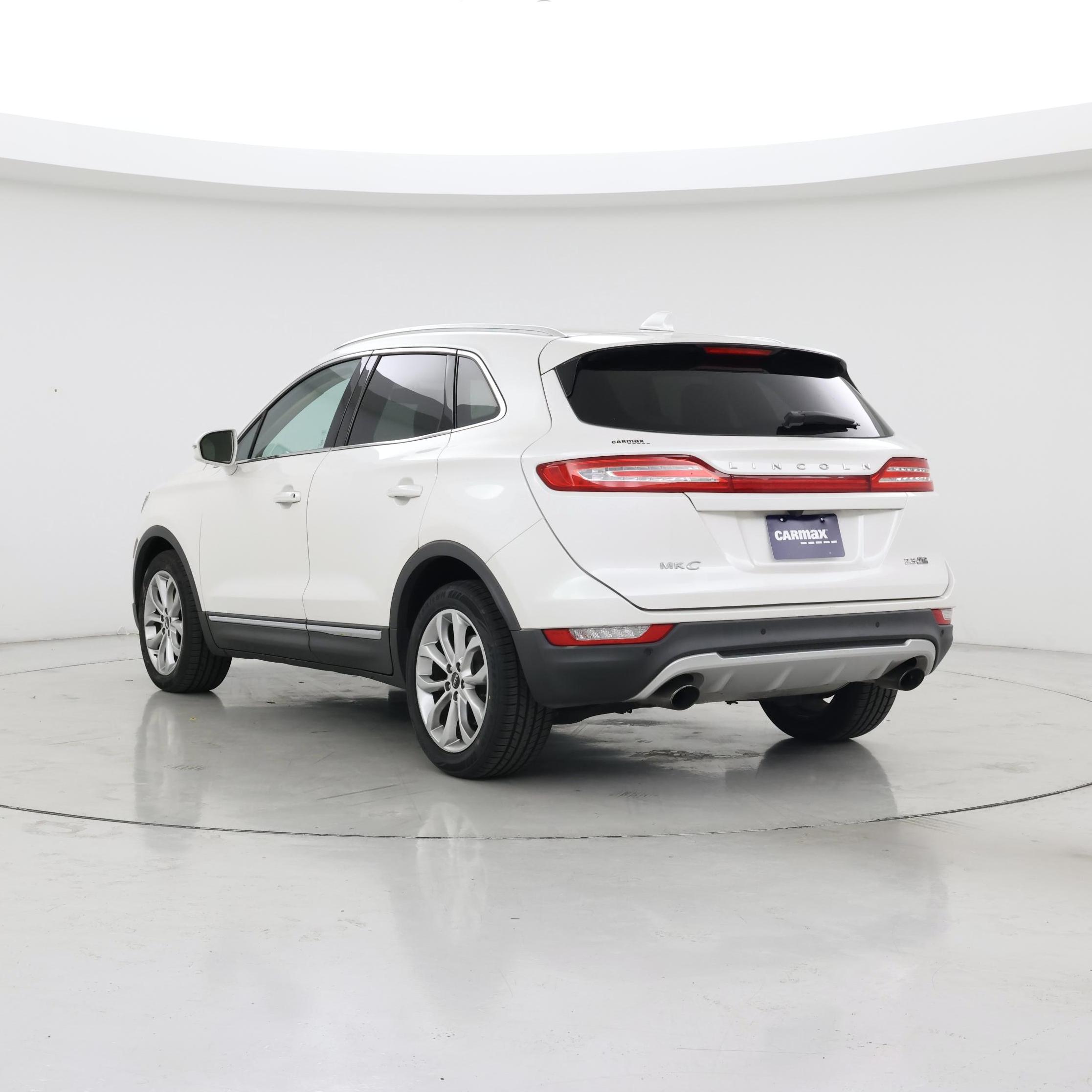 Thumbnail: 2015 Lincoln MKC - 2
