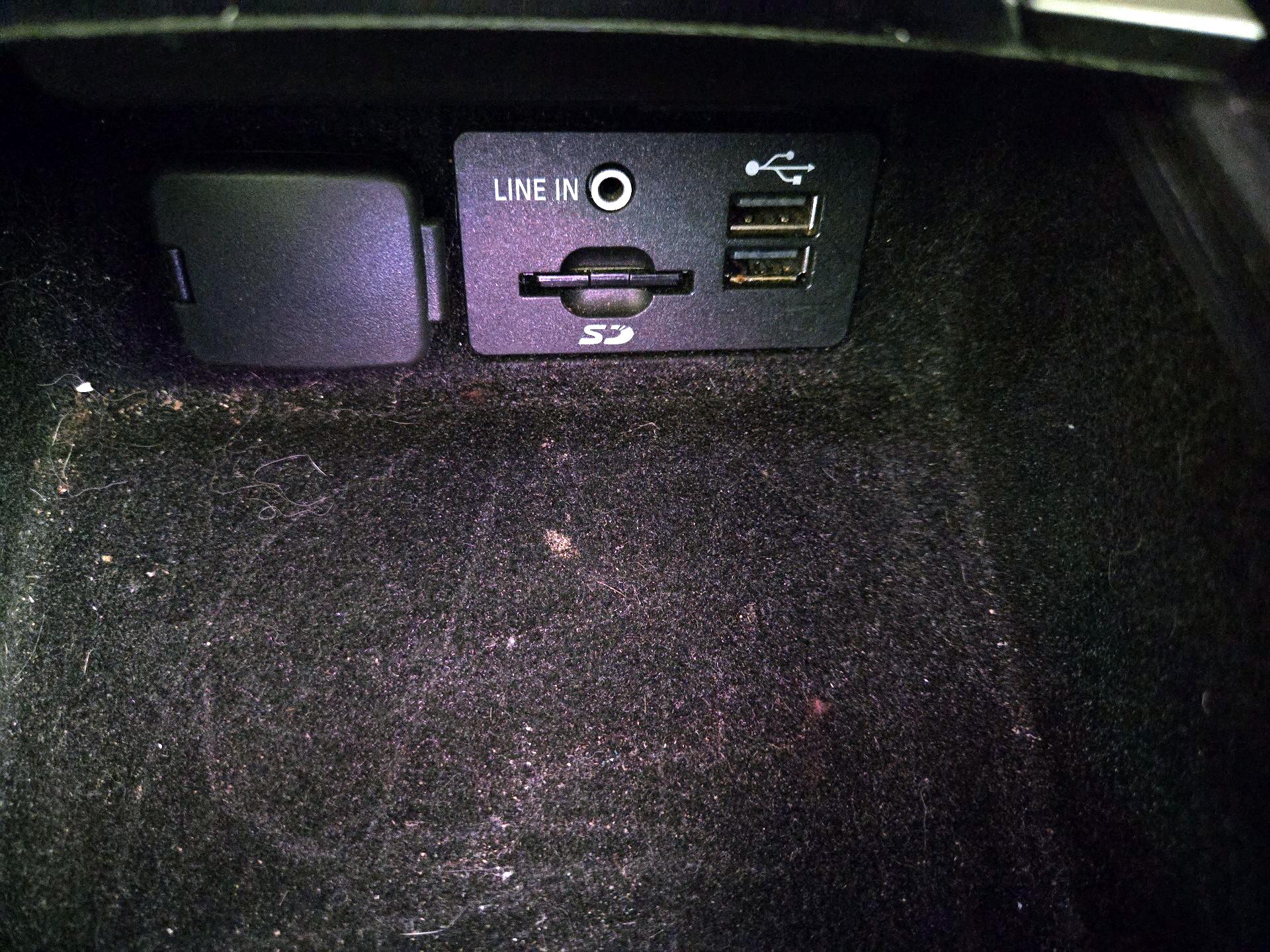 Thumbnail: 2015 Lincoln MKC - 19