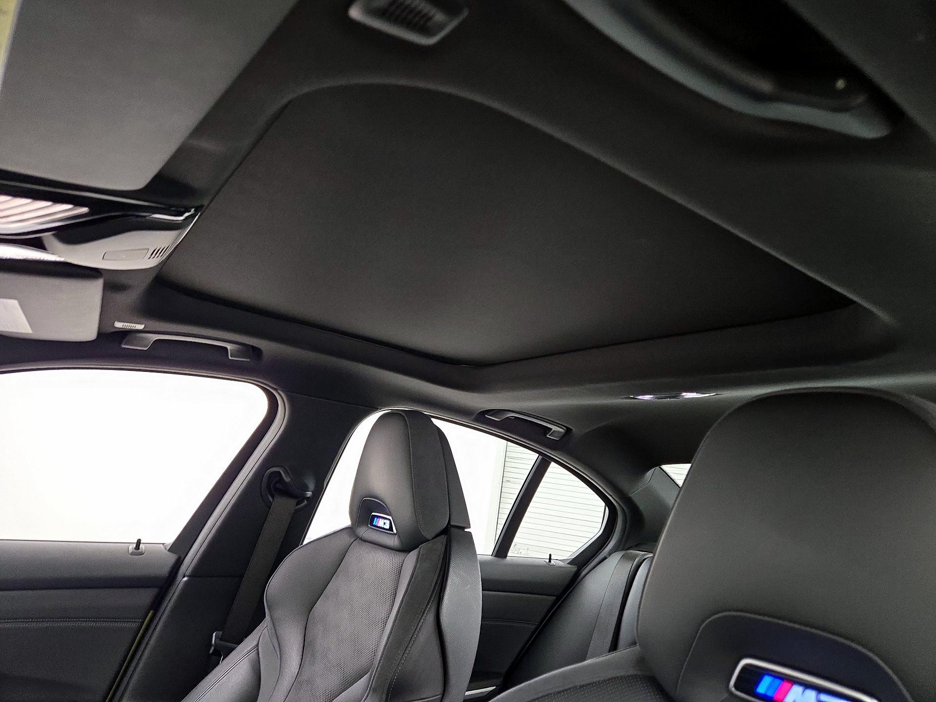 Thumbnail: 2023 BMW M3 - 20