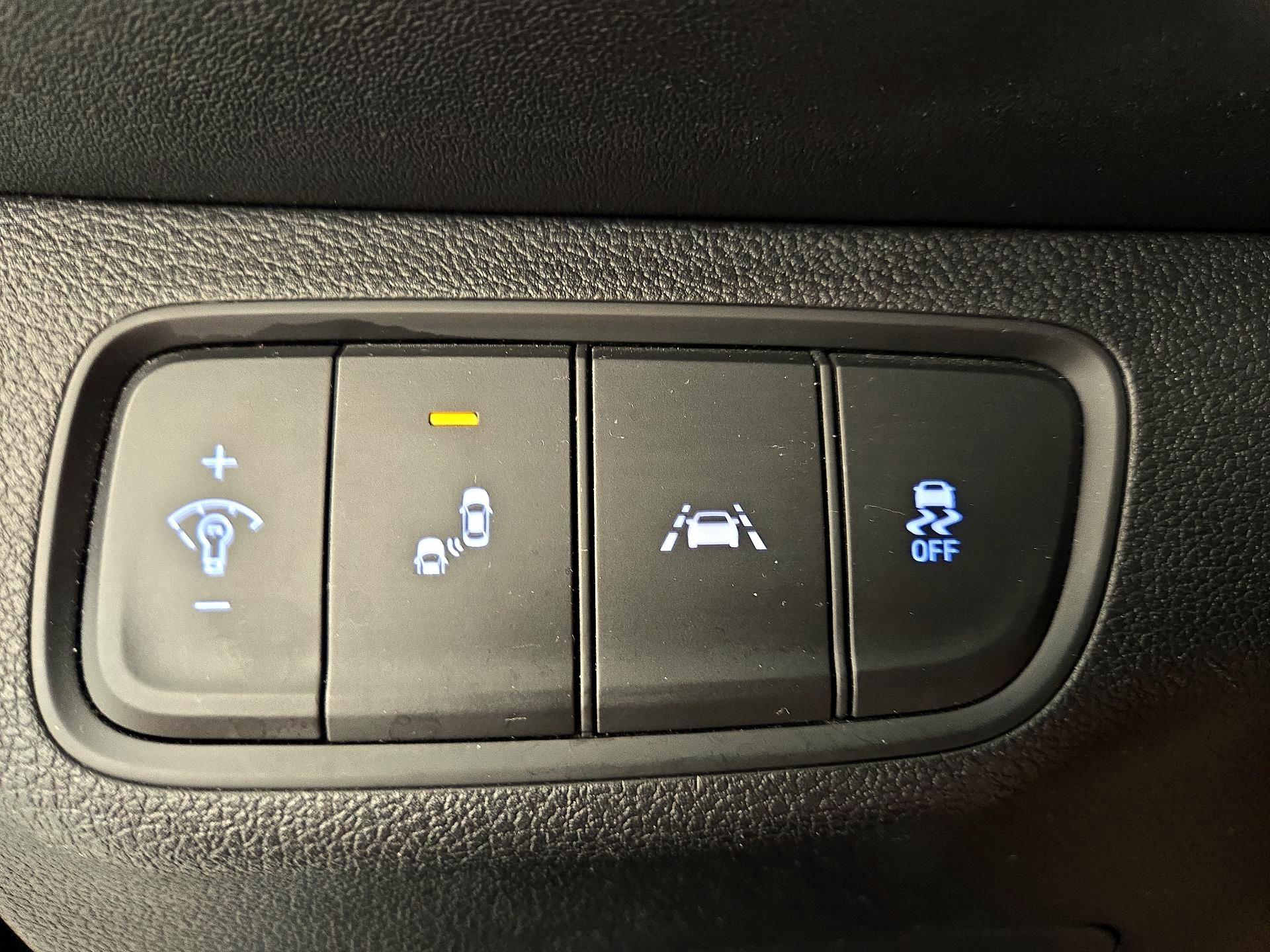 Thumbnail: 2020 Hyundai Santa Fe - 13