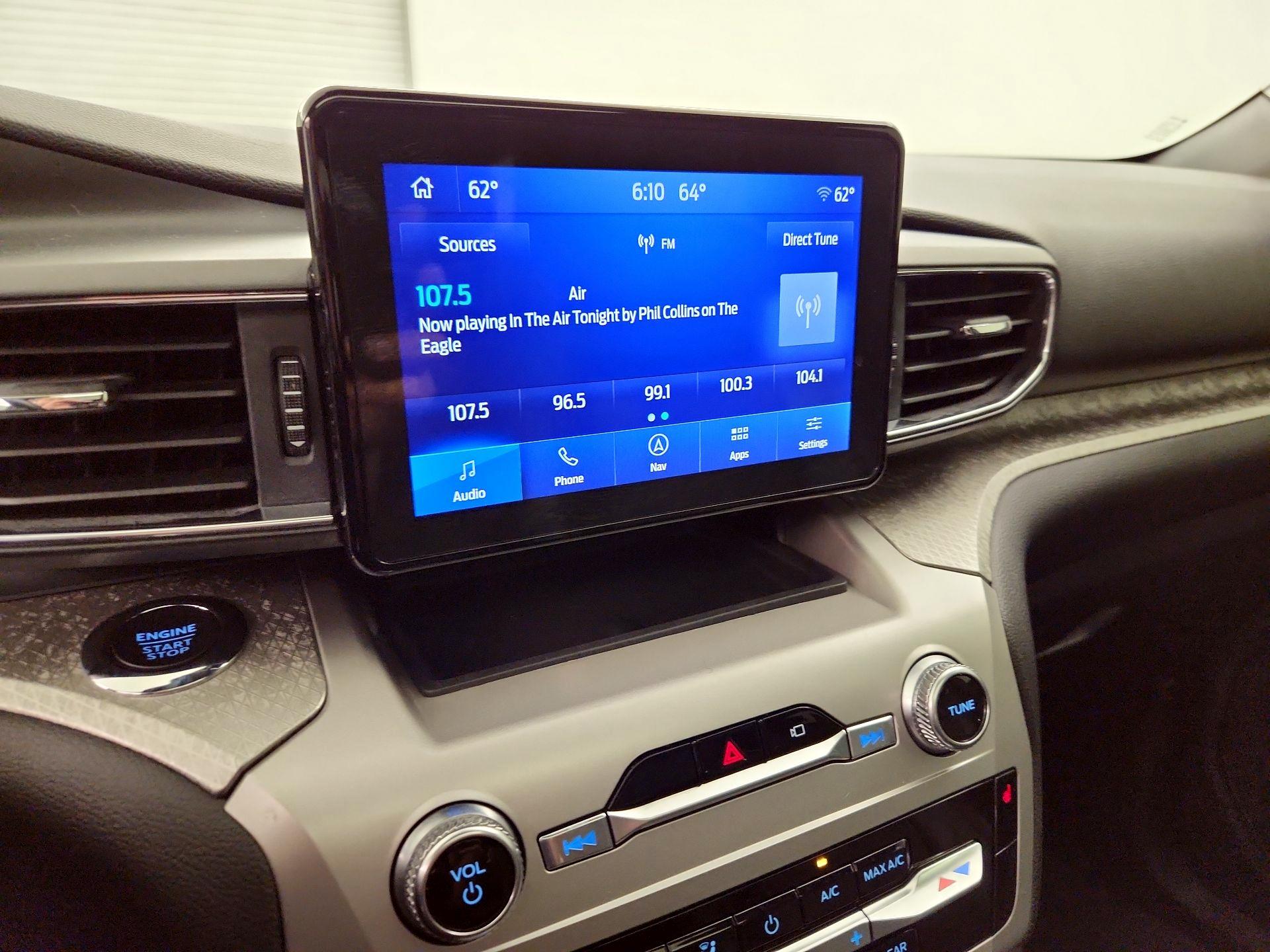 Thumbnail: 2022 Ford Explorer - 16