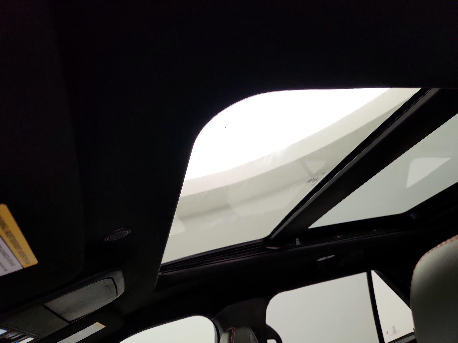 Thumbnail: 2022 Ford Explorer - 20