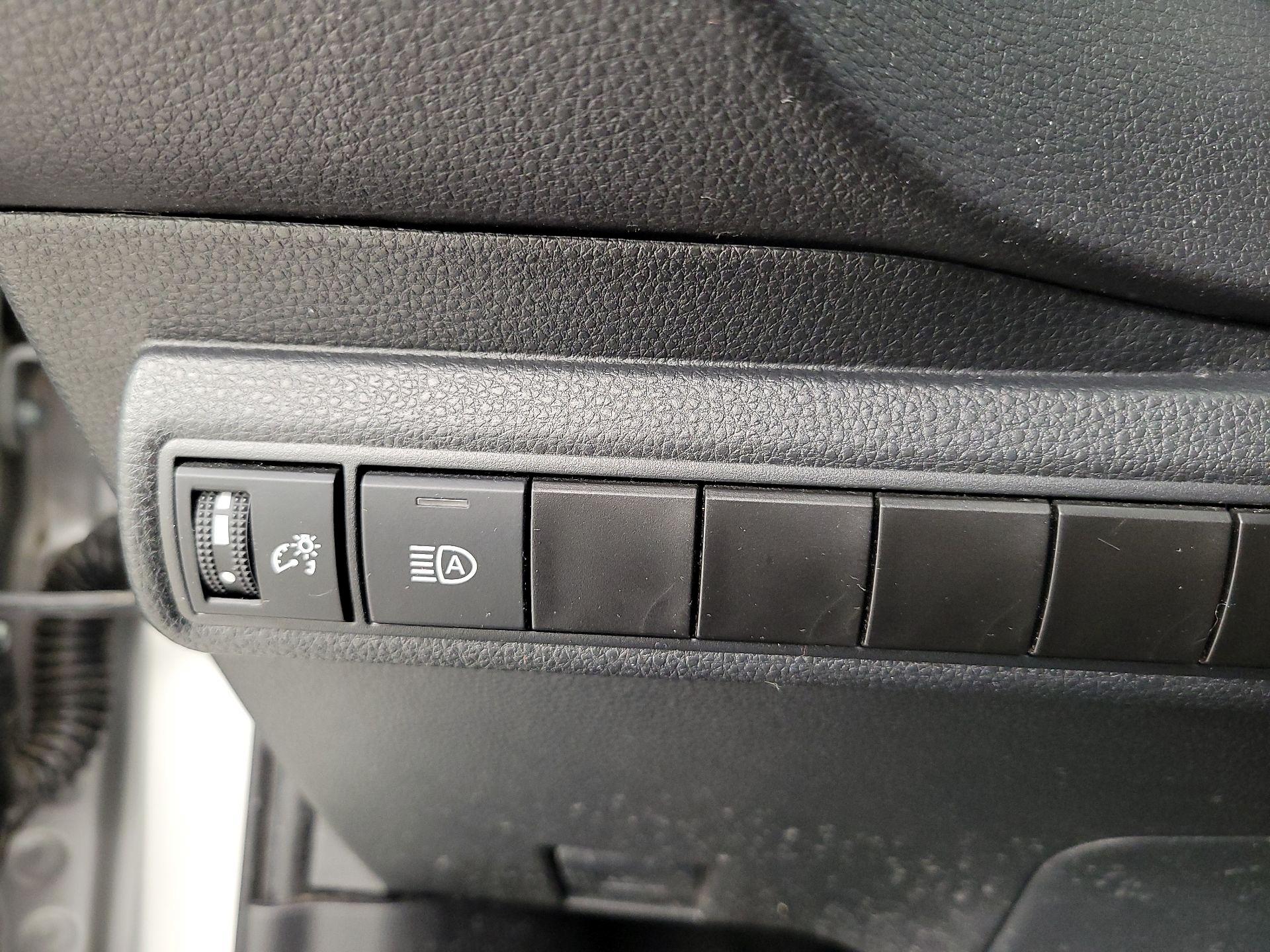 Thumbnail: 2024 Toyota Corolla - 13