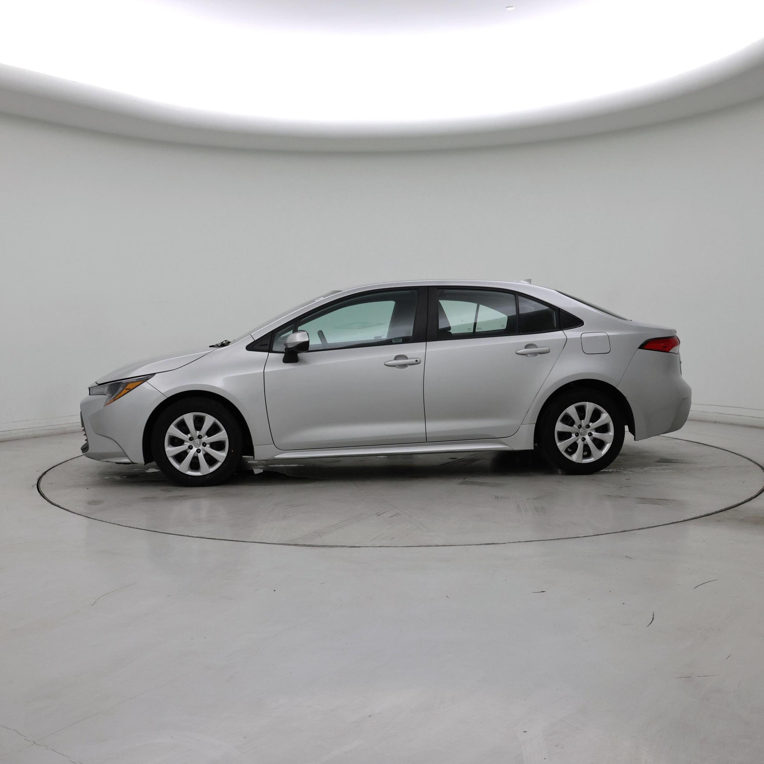 Thumbnail: 2024 Toyota Corolla - 3