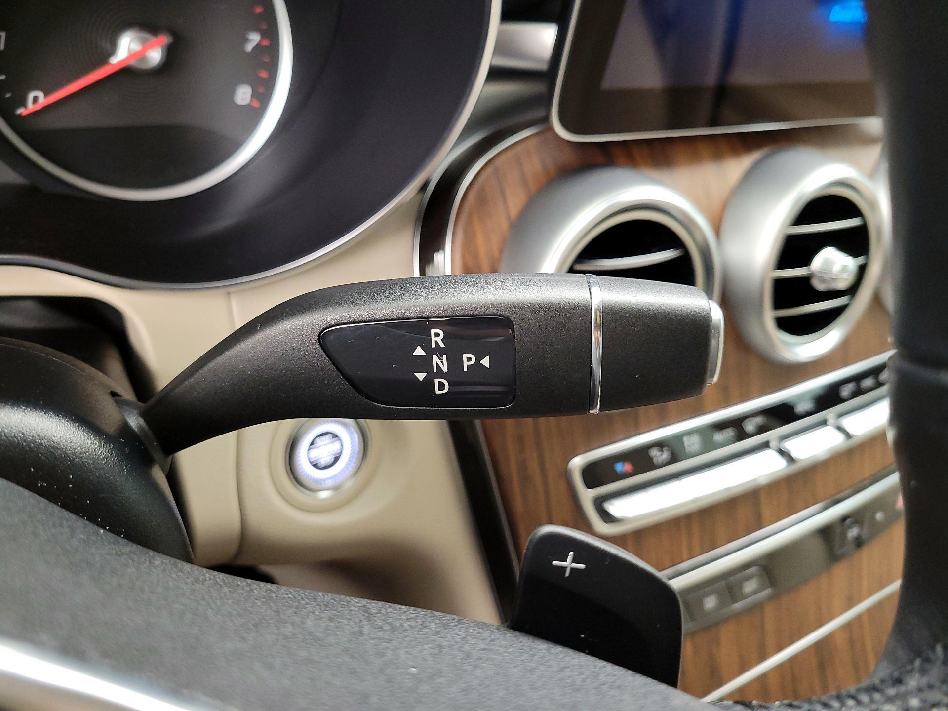 Thumbnail: 2022 Mercedes-Benz GLC - 18