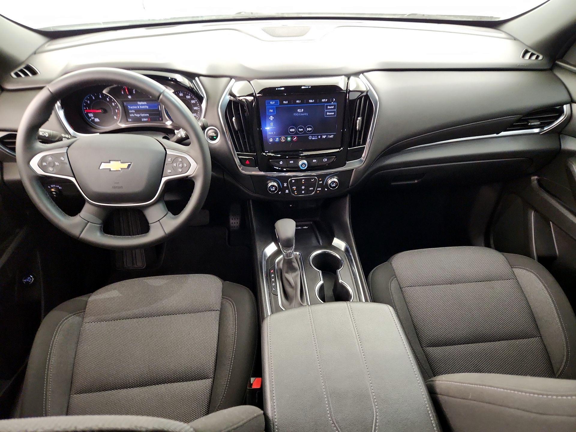 Thumbnail: 2023 Chevrolet Traverse - 9