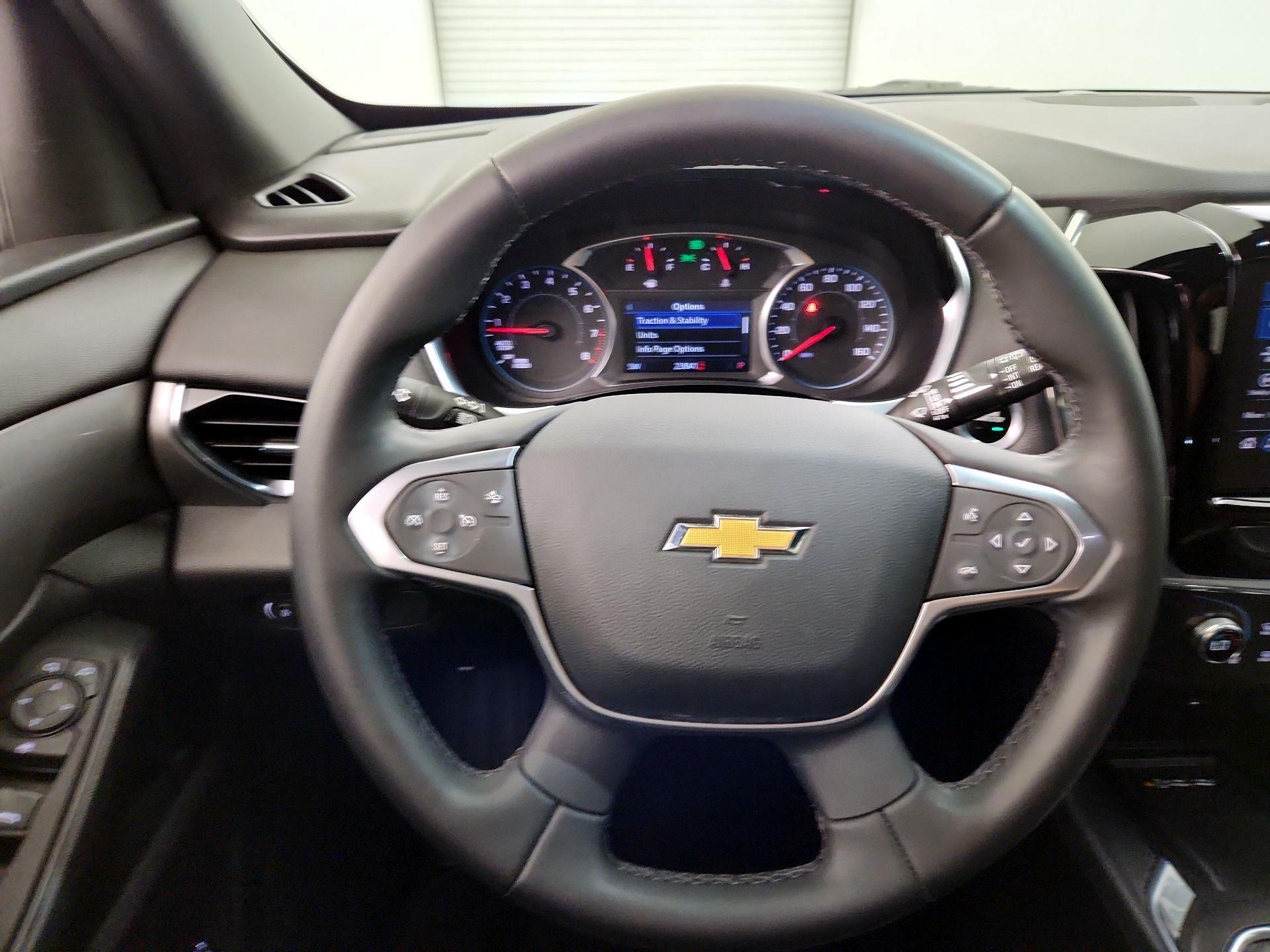 Thumbnail: 2023 Chevrolet Traverse - 10