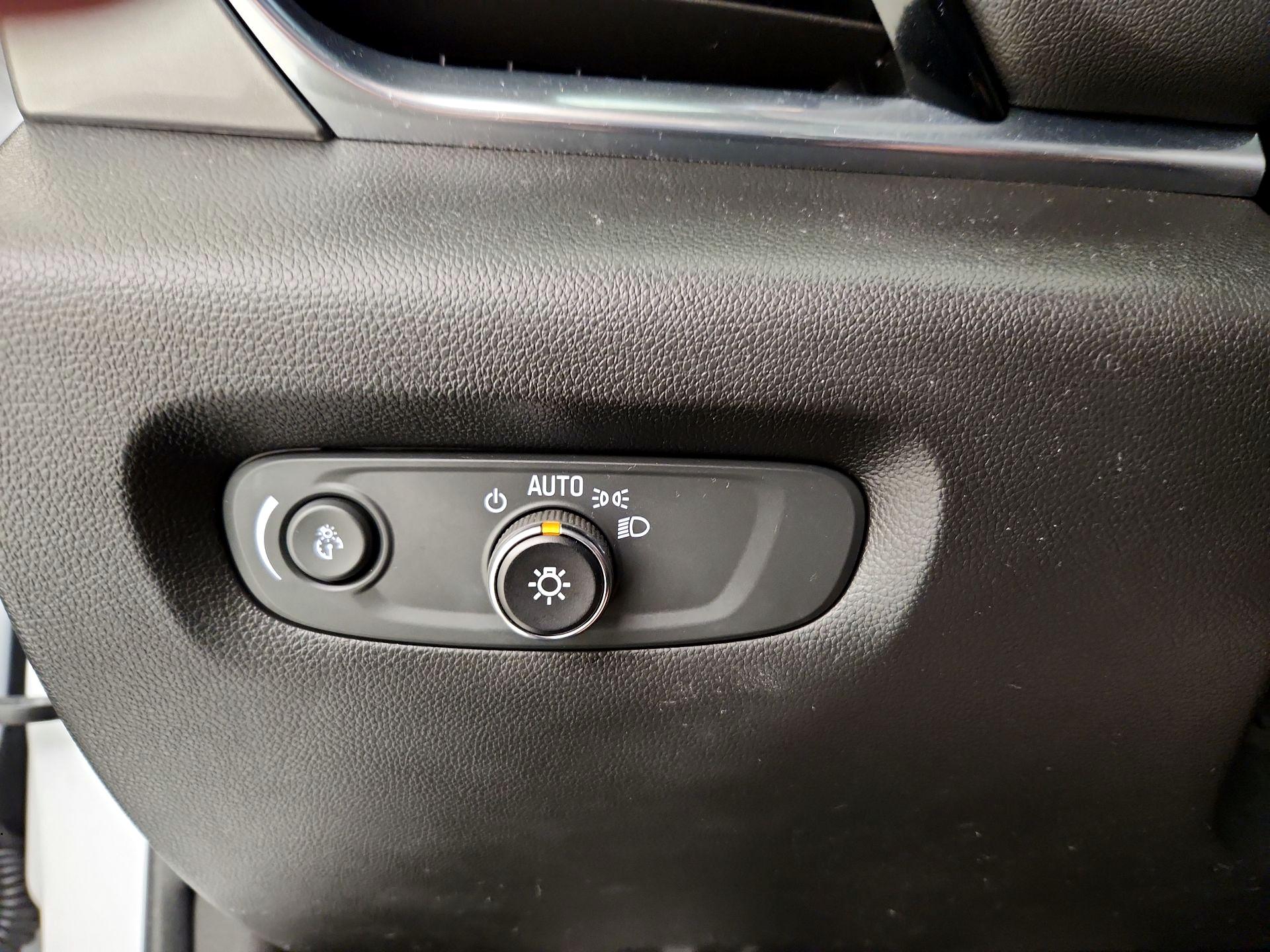 Thumbnail: 2023 Chevrolet Traverse - 13