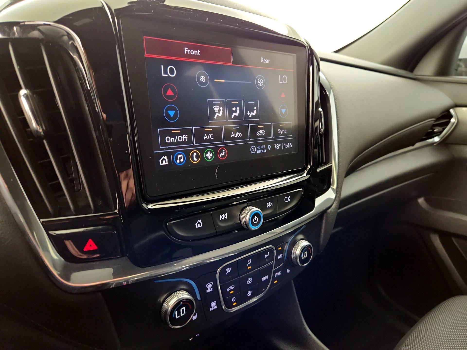 Thumbnail: 2023 Chevrolet Traverse - 16