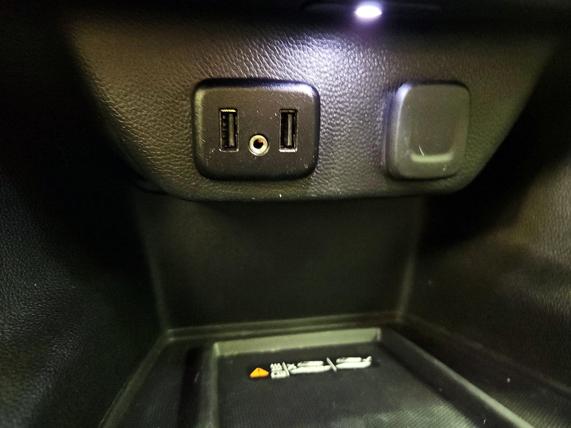 Thumbnail: 2023 Chevrolet Traverse - 18