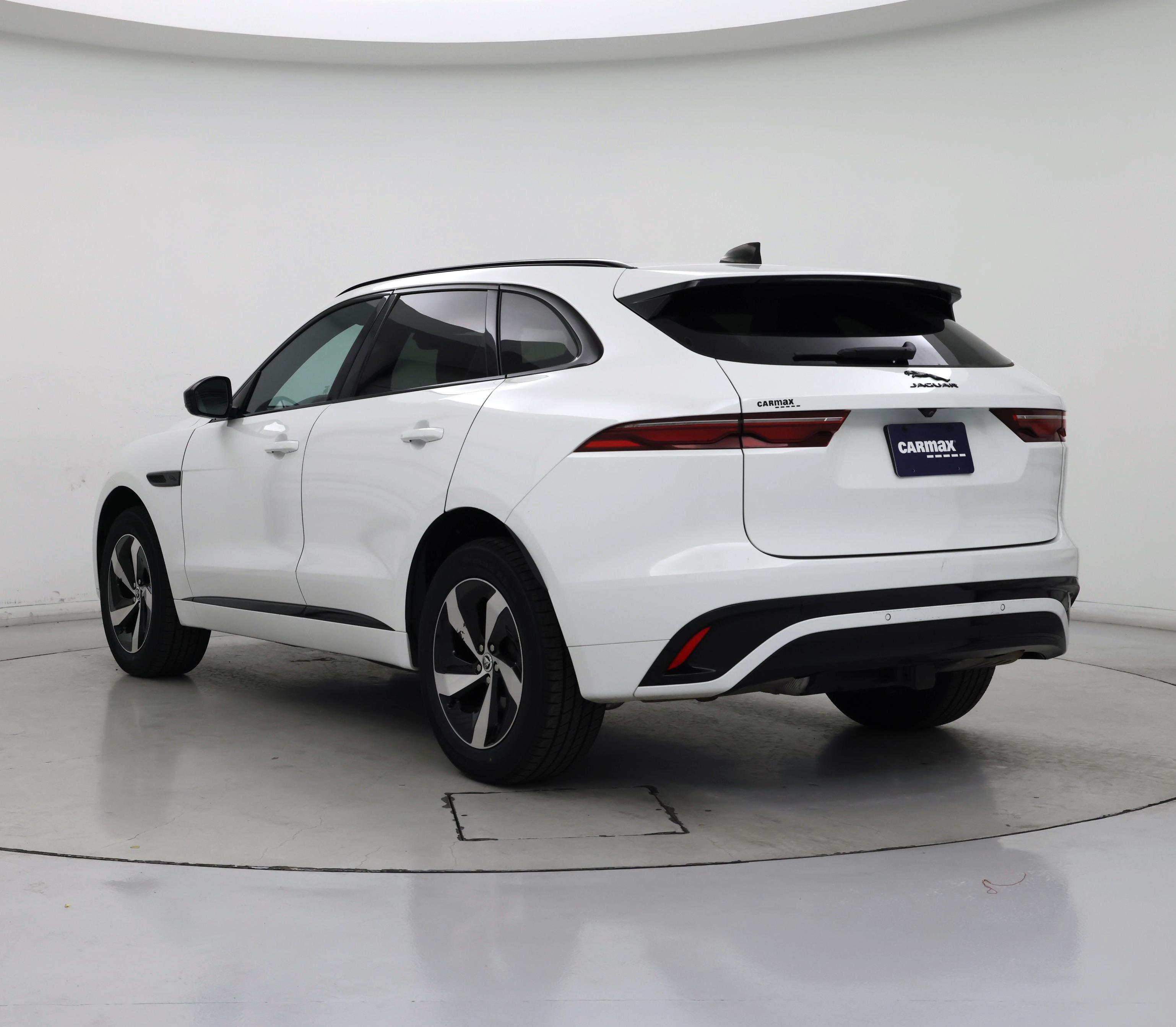 Thumbnail: 2024 Jaguar F-Pace - 2
