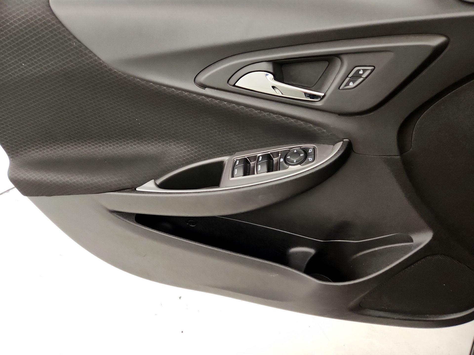 Thumbnail: 2024 Chevrolet Malibu - 12