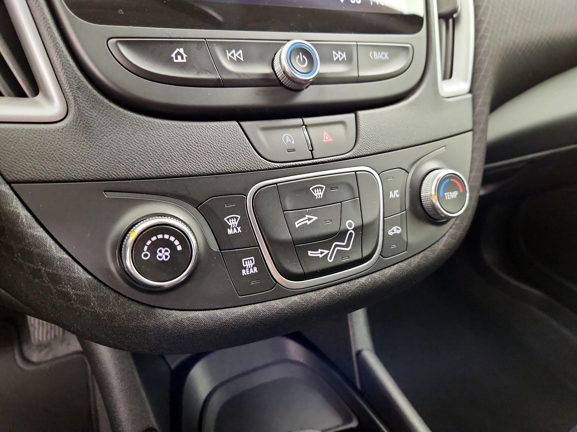 Thumbnail: 2024 Chevrolet Malibu - 16