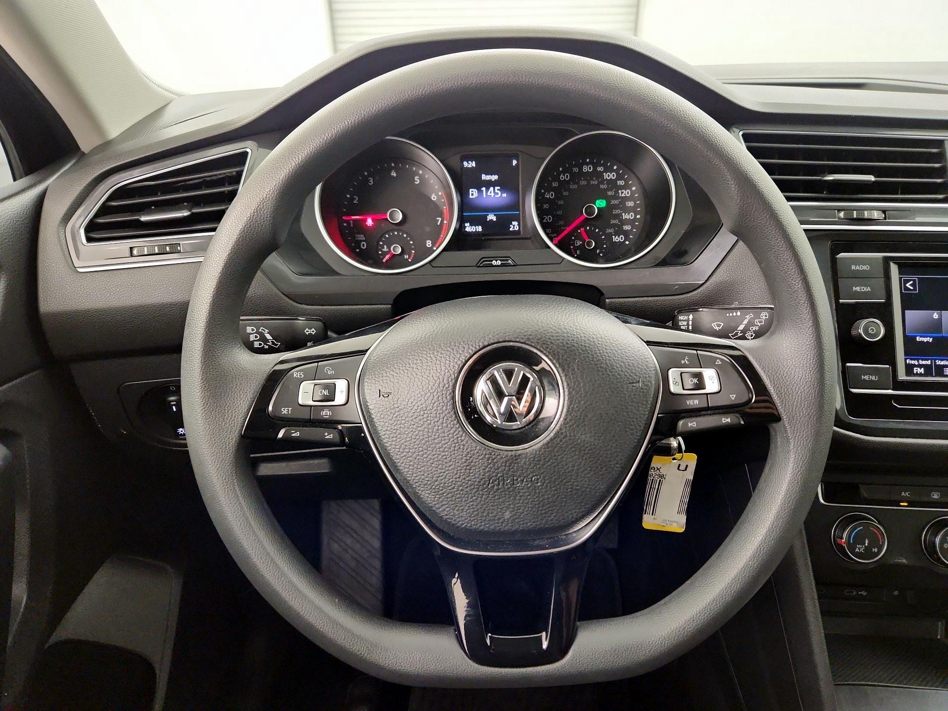 Thumbnail: 2021 Volkswagen Tiguan - 10