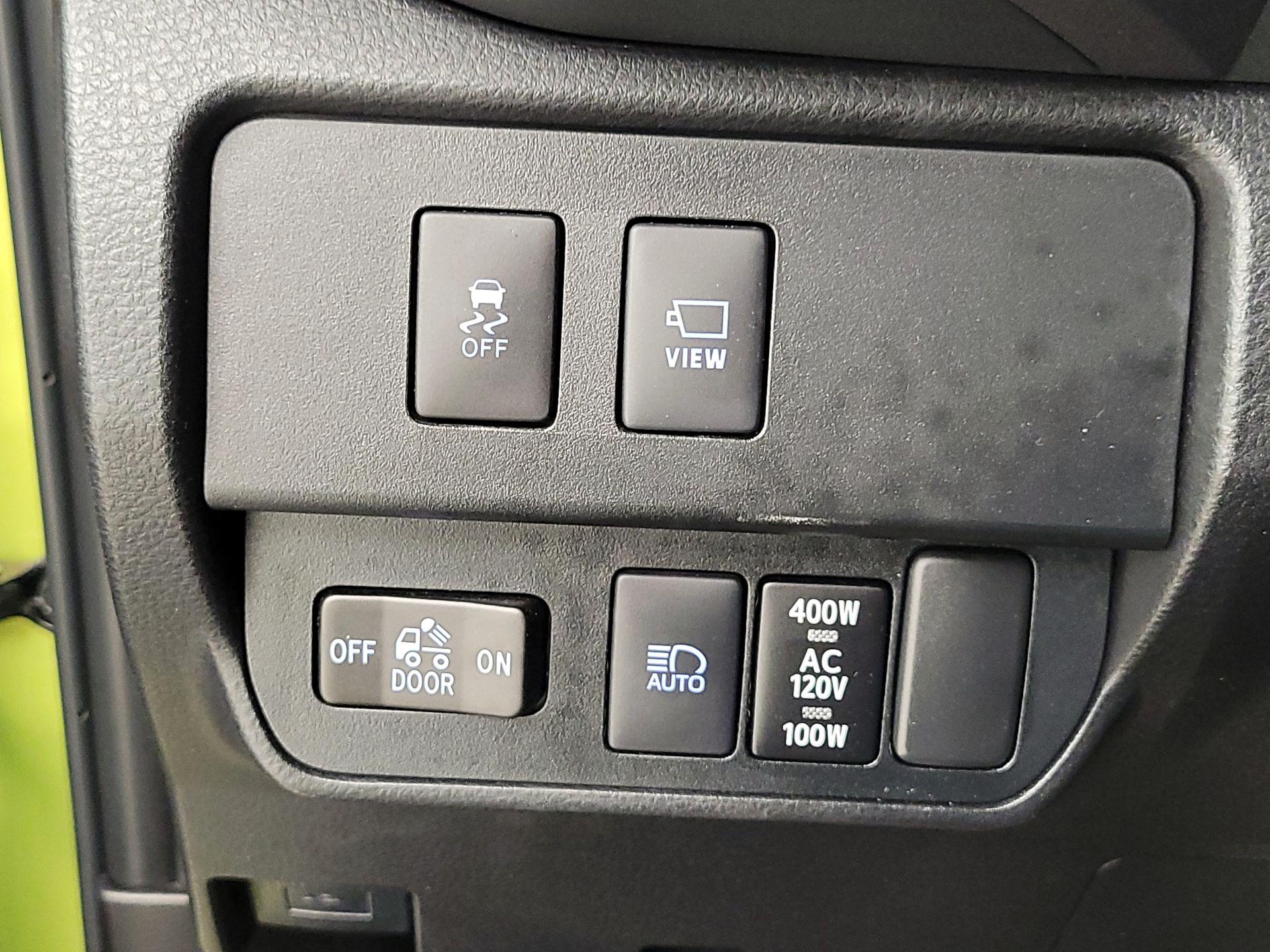 Thumbnail: 2023 Toyota Tacoma - 13