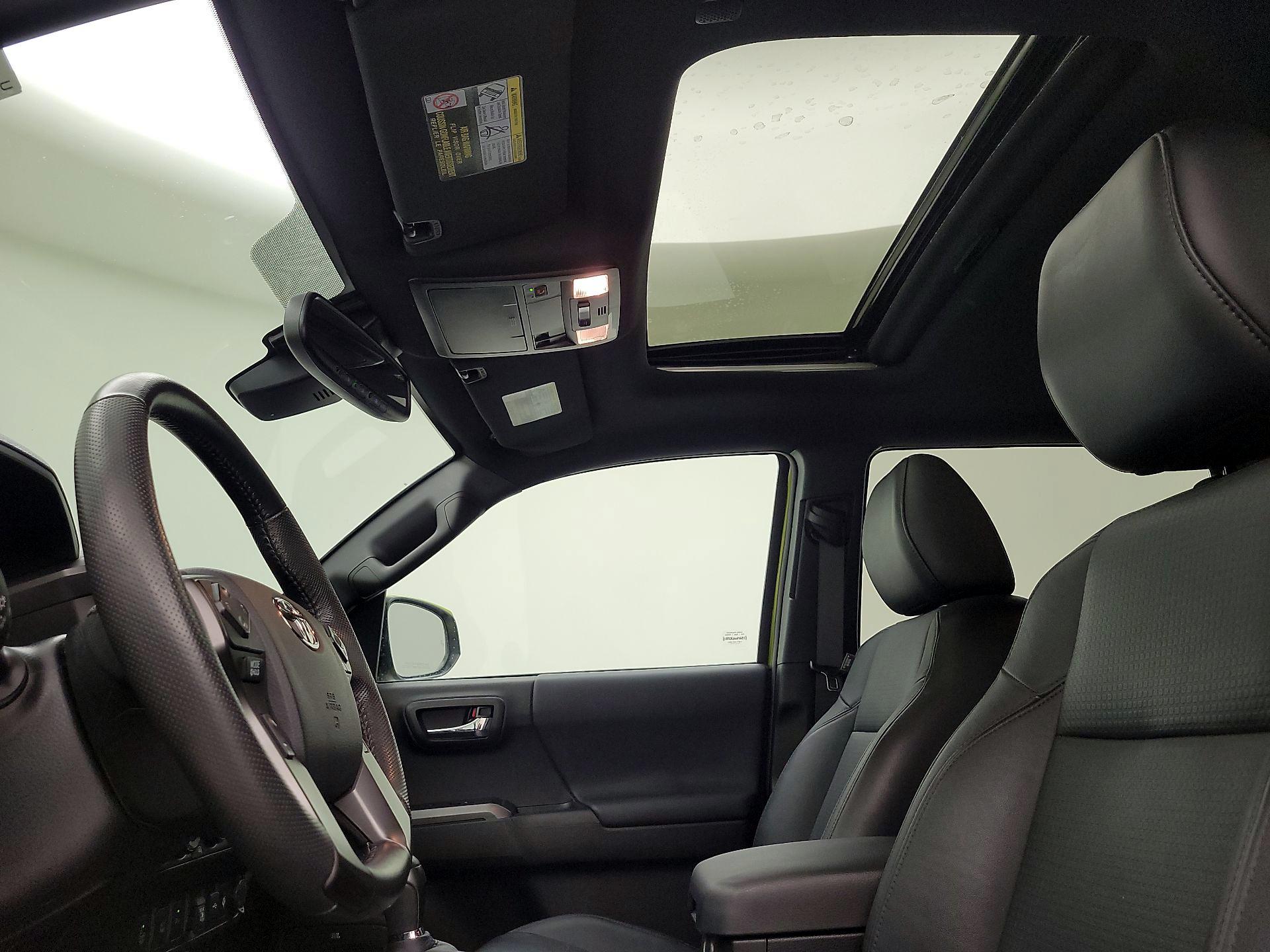 Thumbnail: 2023 Toyota Tacoma - 20