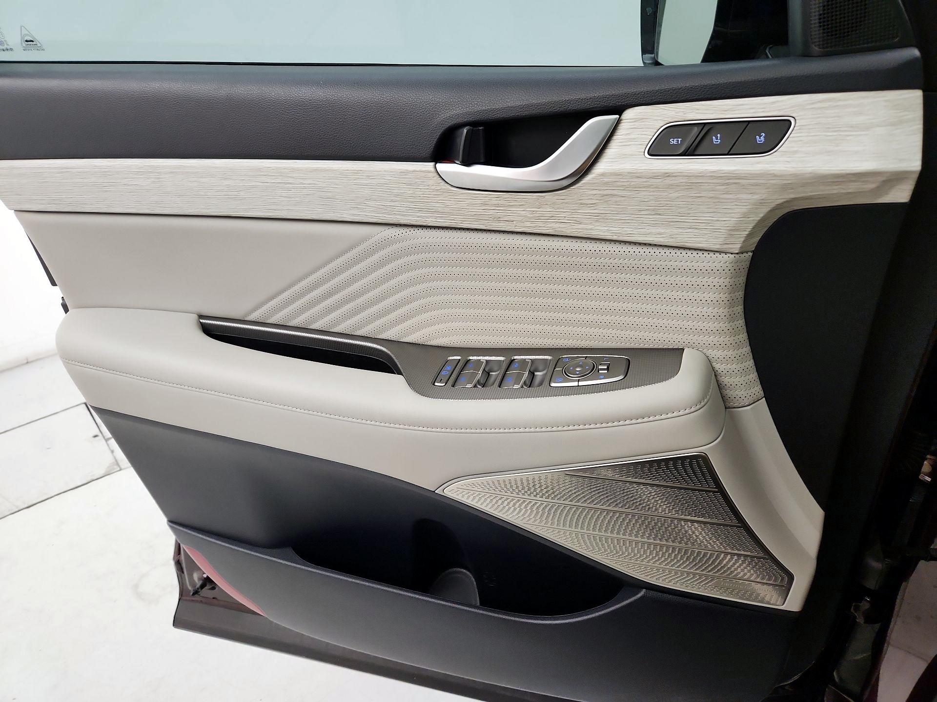 Thumbnail: 2023 Hyundai Palisade - 12
